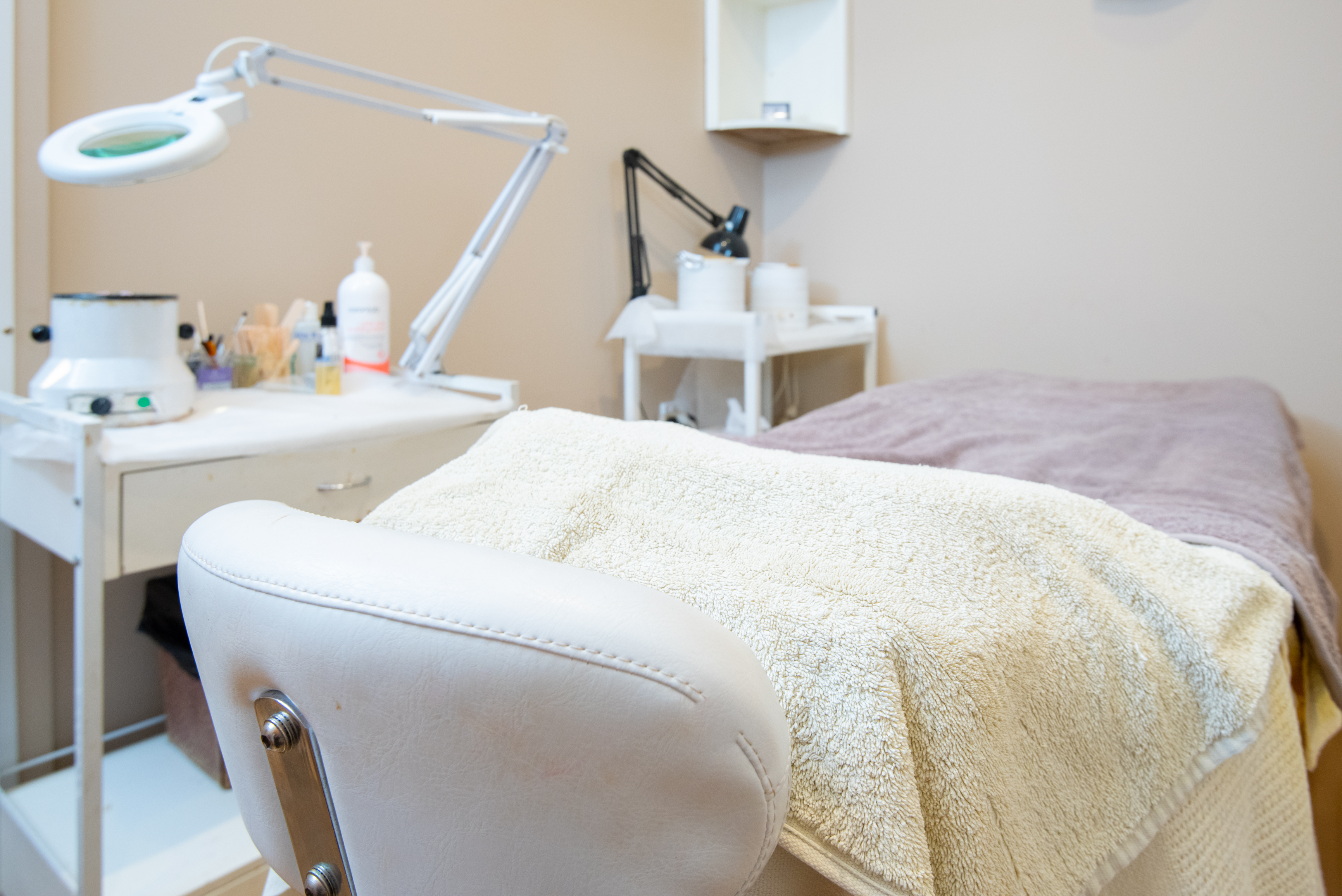 Fancy Fingers Beauty Salon image 4