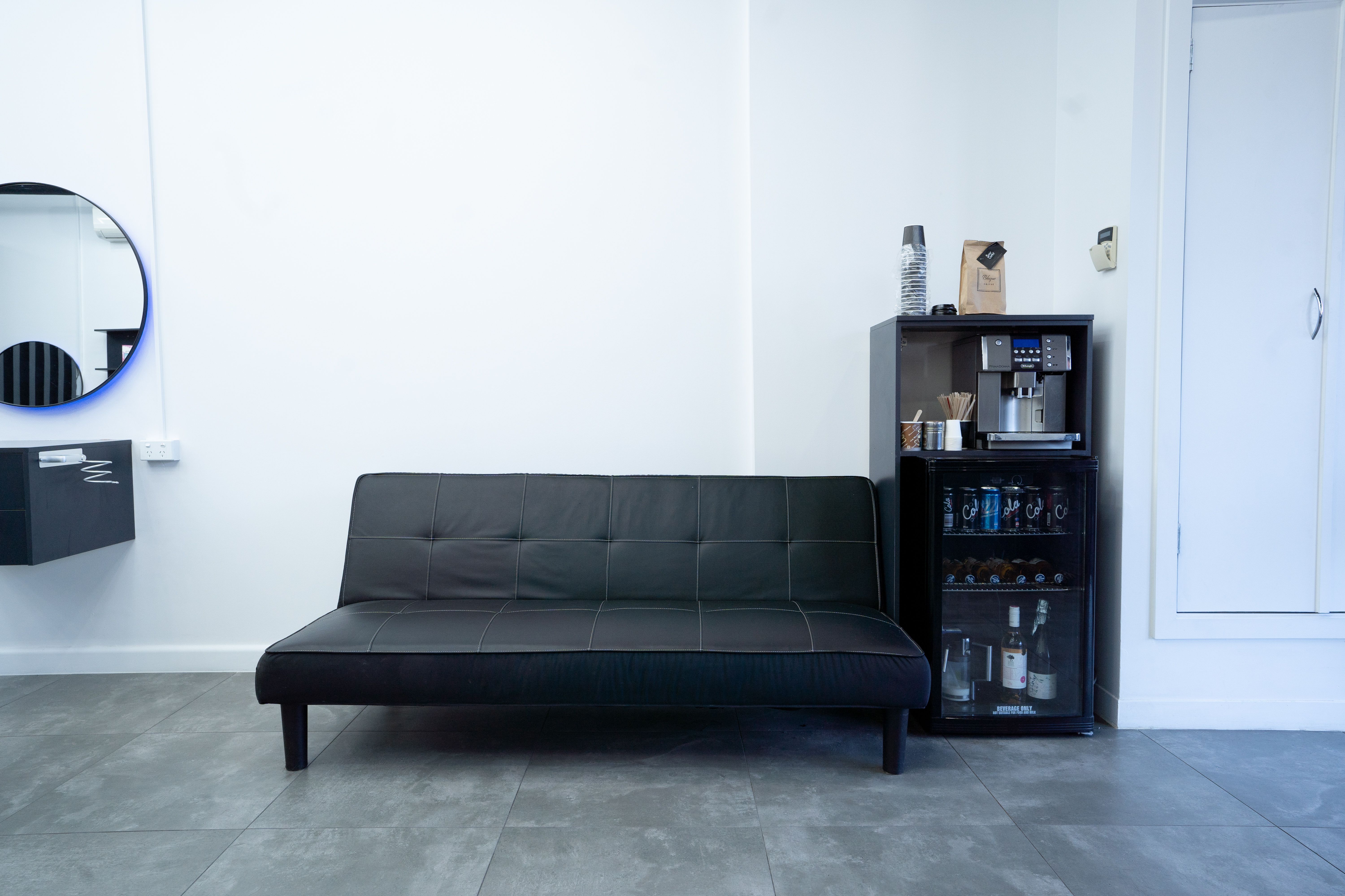 3 Points Hair Extensions and Barbering image 4