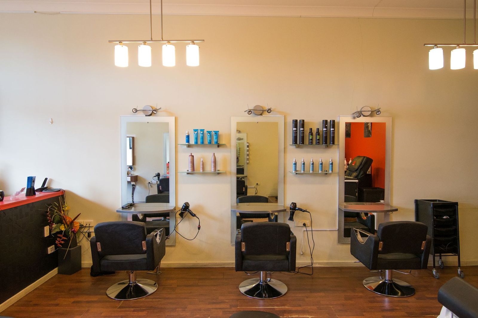 Pure Passion Hair And Beauty Yarraville Haircut And Hairdressing Hair Styling Book Online Bookwell