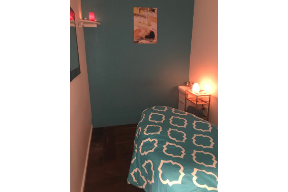 Luscious Therapy image 2