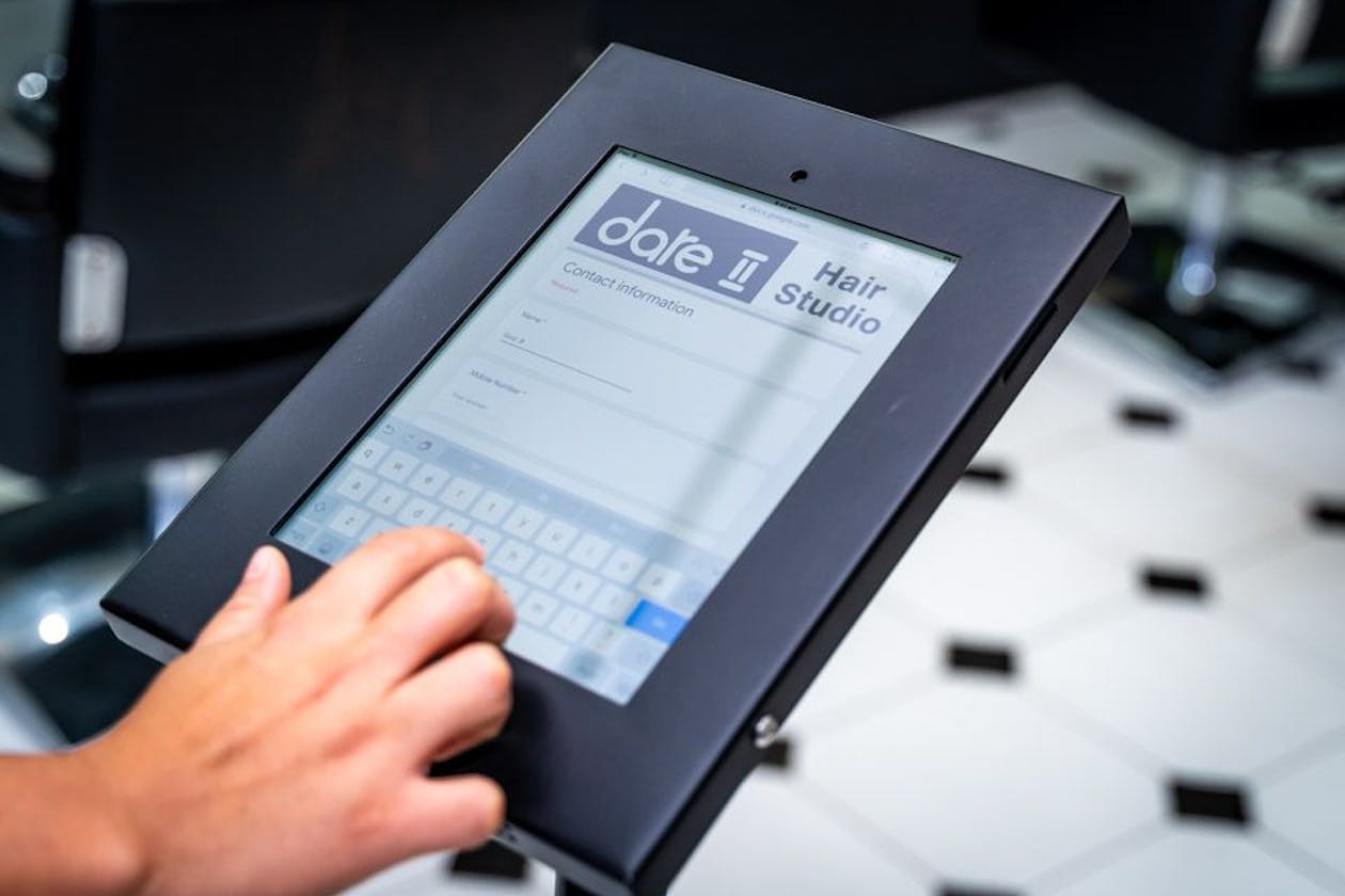 Dare II Hair Studio image 8