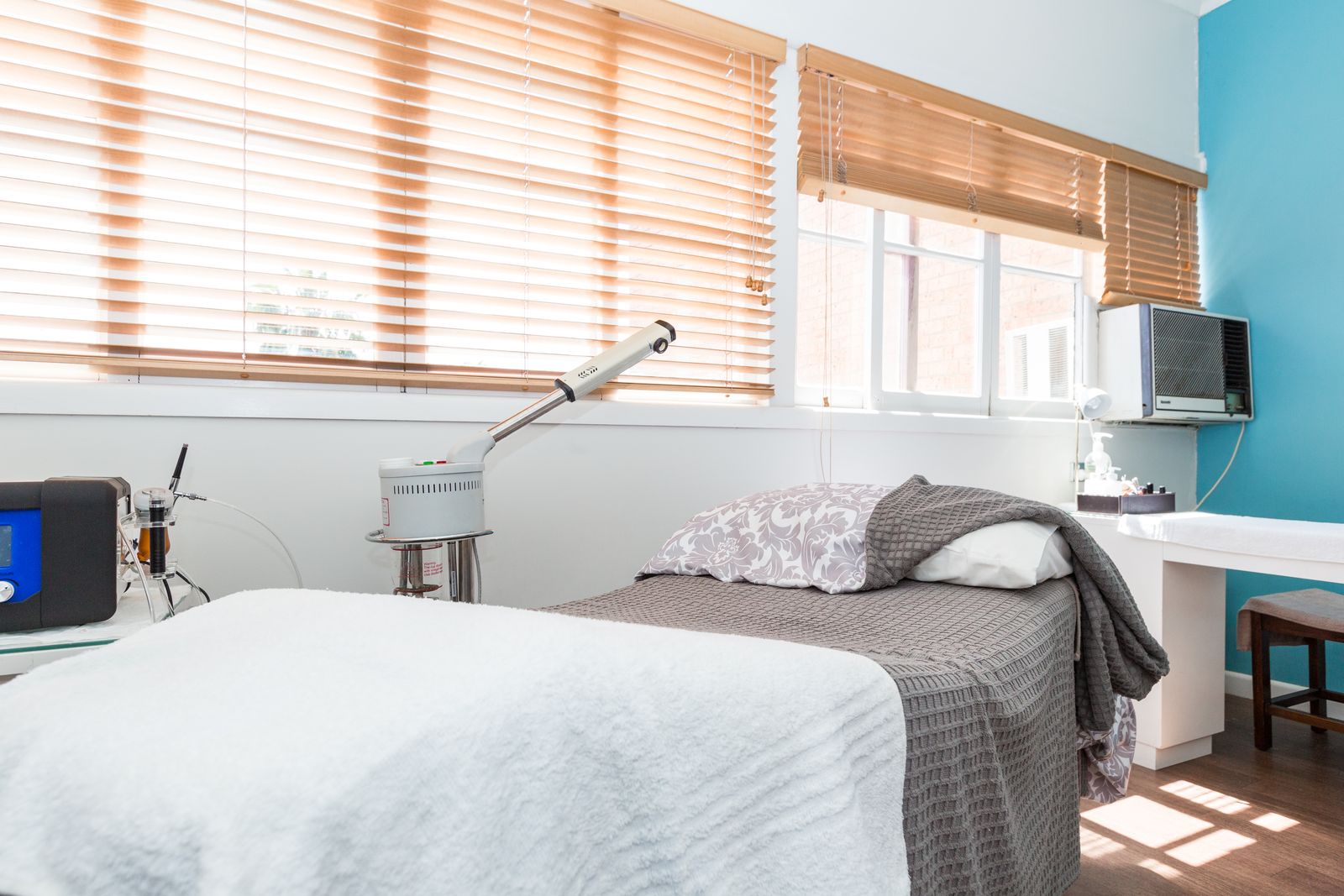 Roseville Beauty image 8