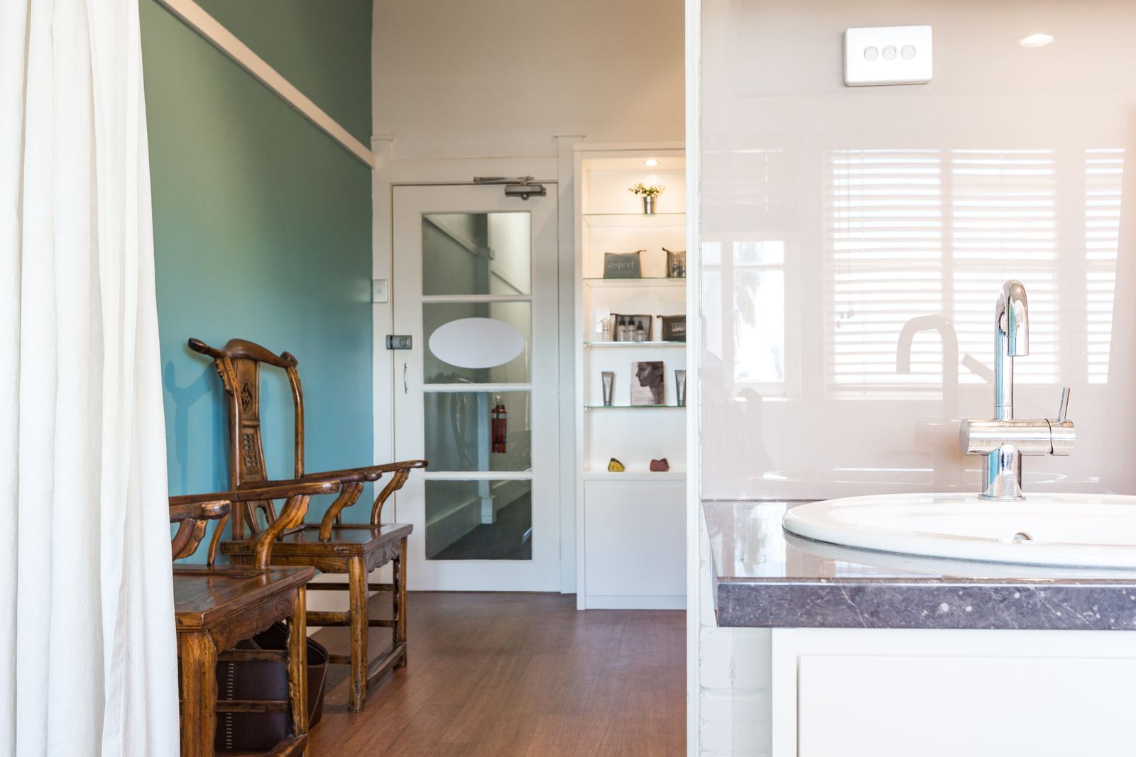 Roseville Beauty image 3