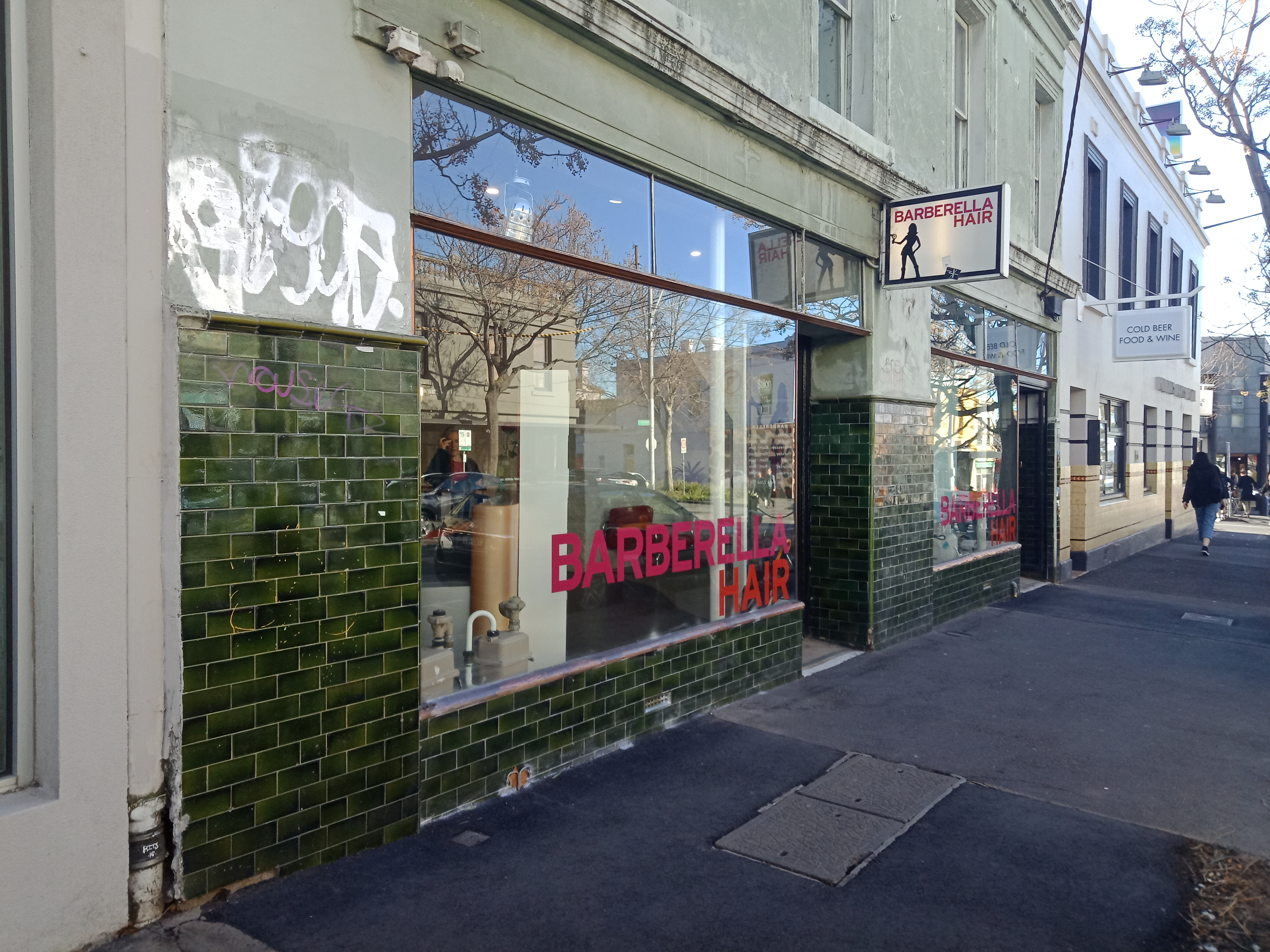 Barberella Hair image 3