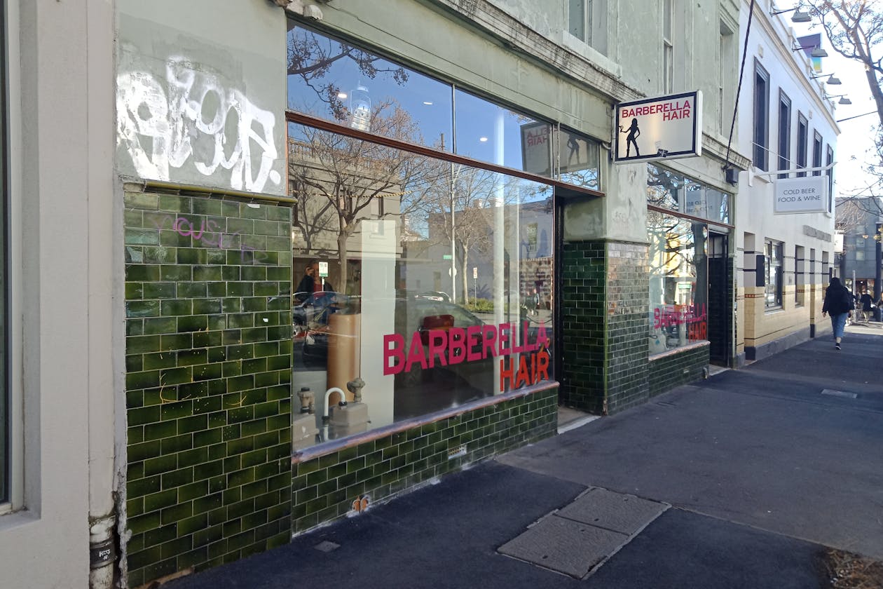 Barberella Hair image 3