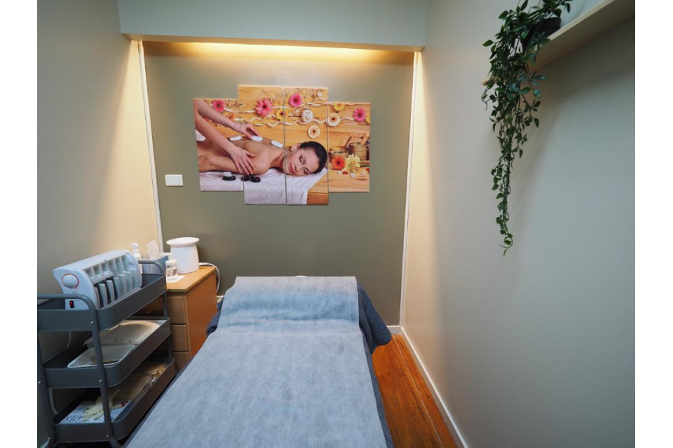 Zen Beauty Spa & Massage image 4