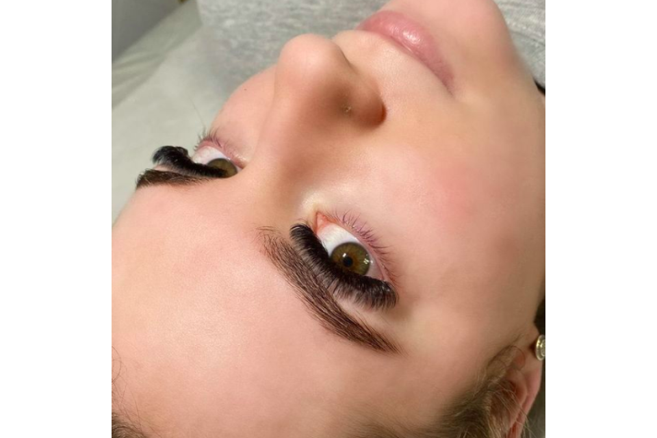 Dear Lash Babe image 5