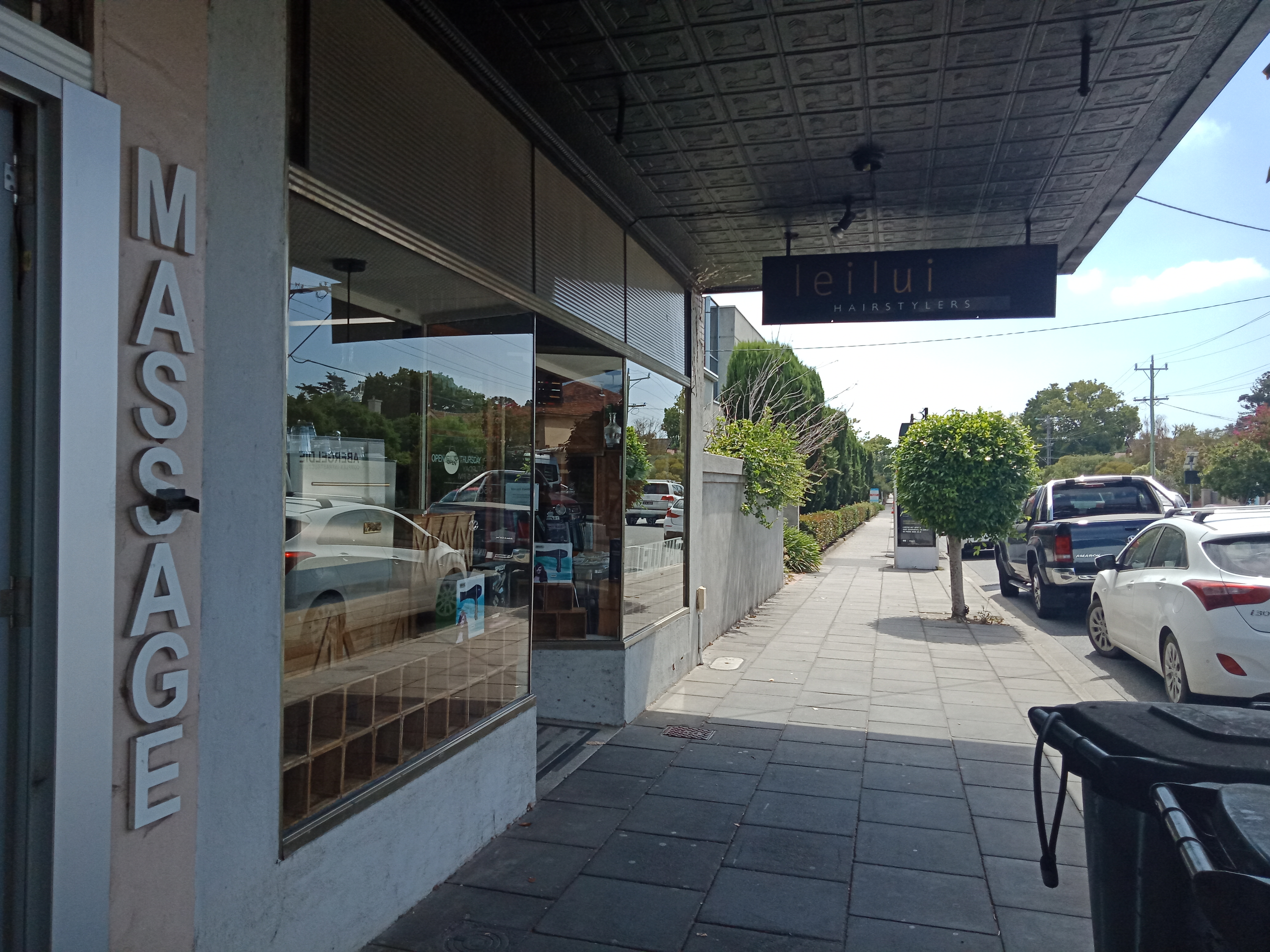 Leilui Hairdressing image 2