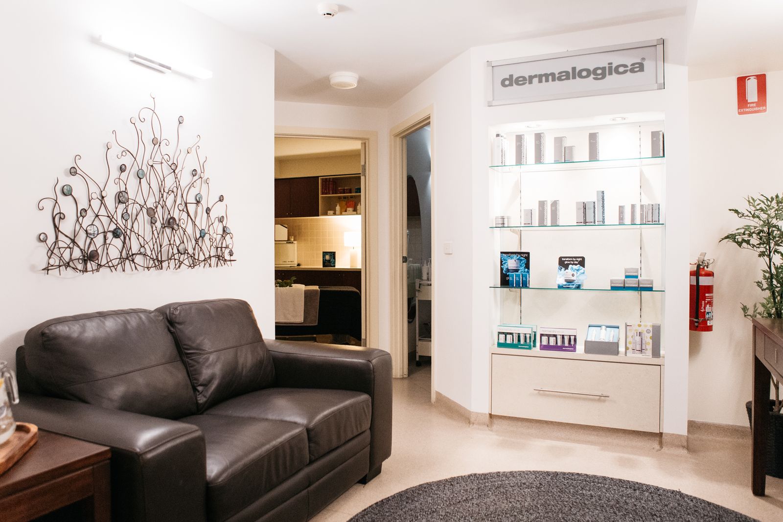 Raw Edge Hair and Beauty Salon image 11