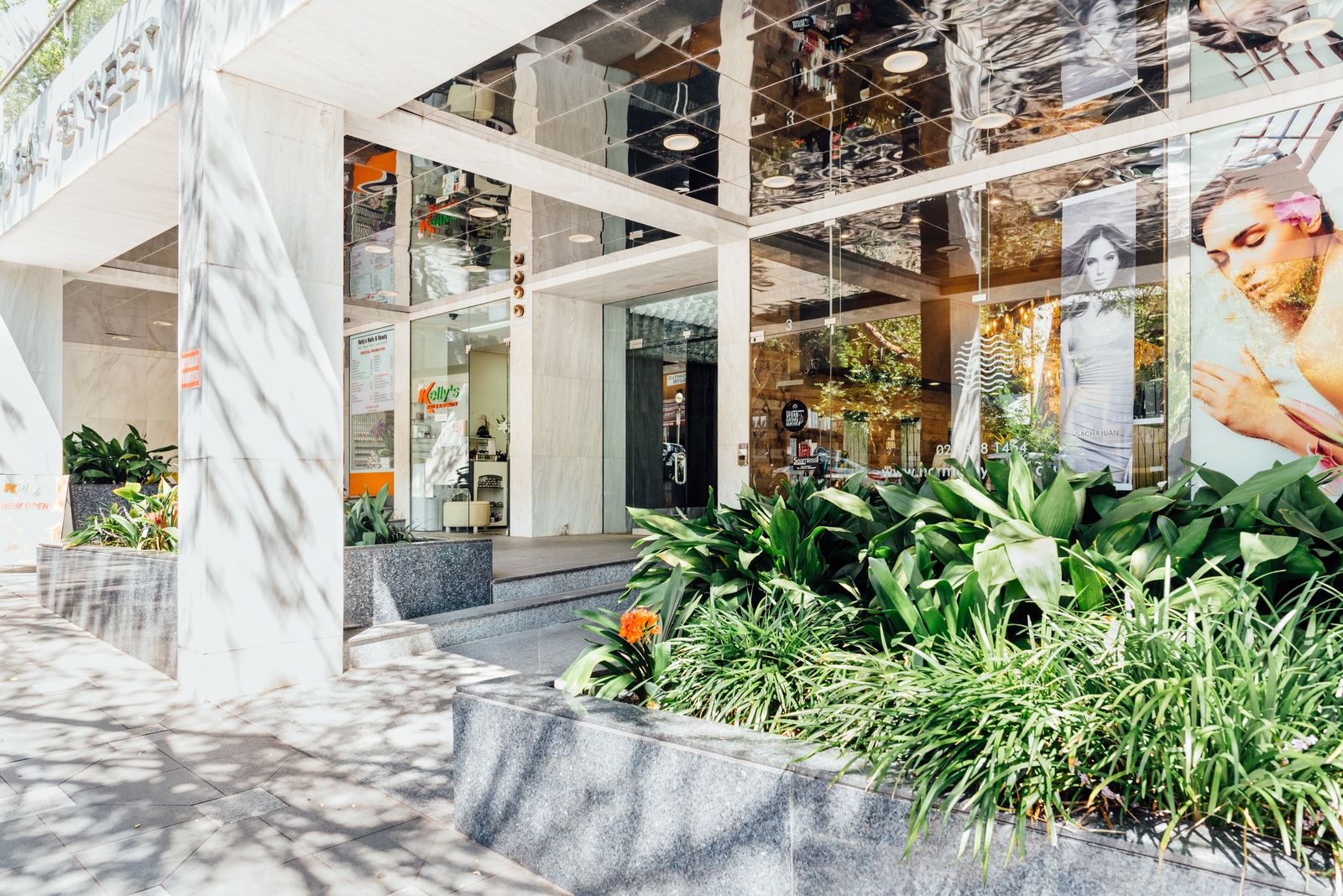 Normarny Salon image 14