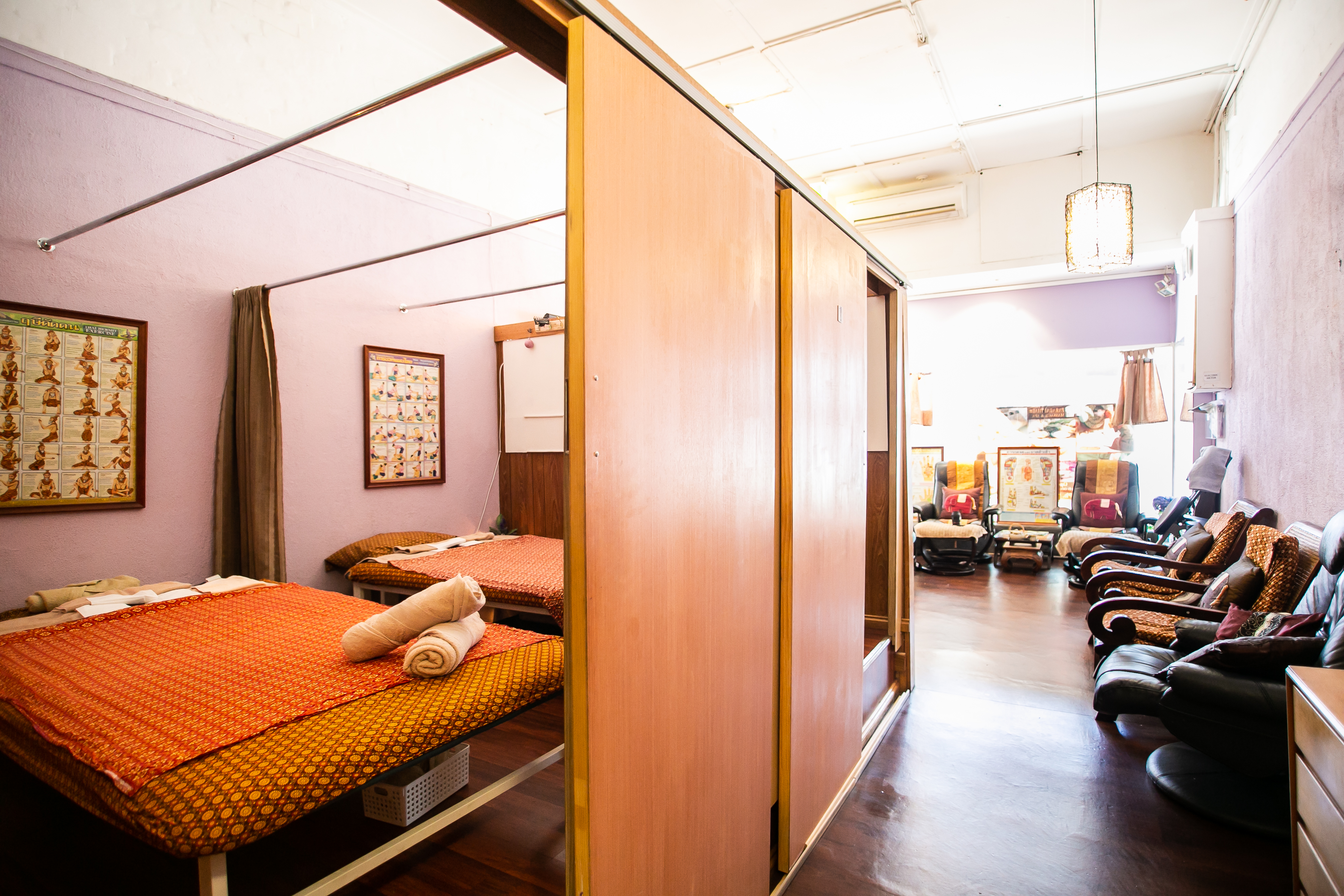 Paradai Thai Massage & Spa image 2