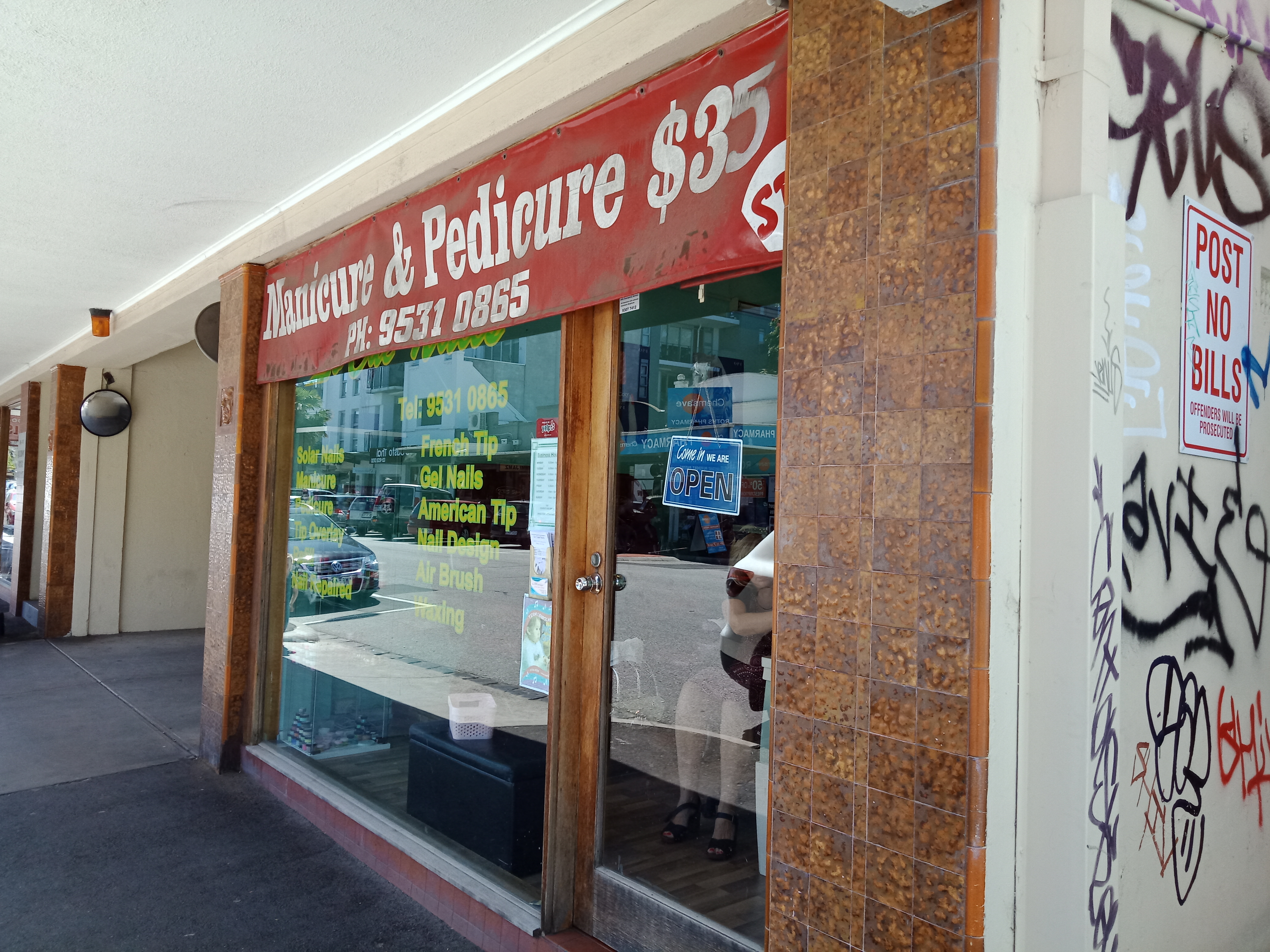 So Cue Nails image 4