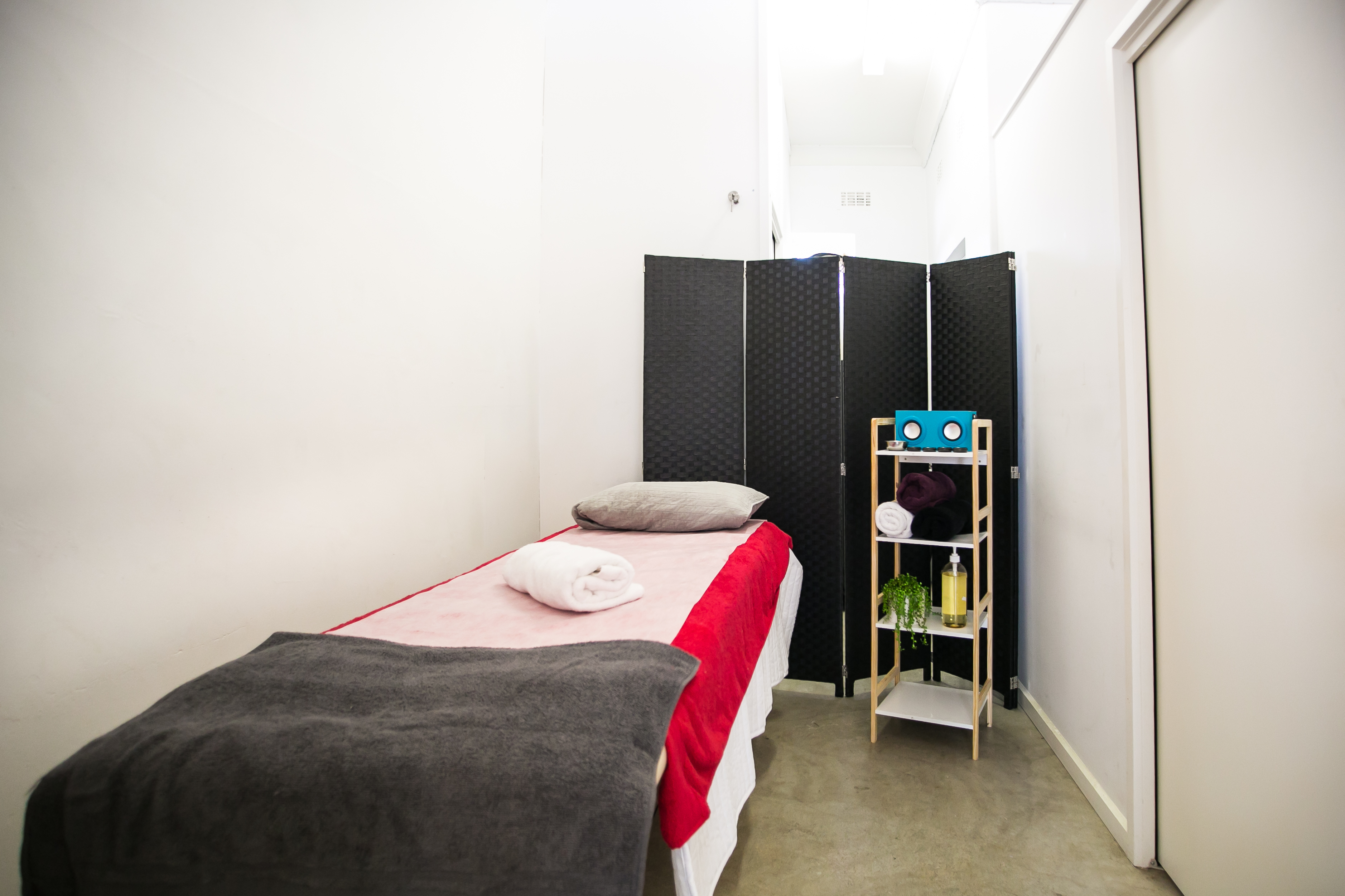 Luxuria Salon image 7