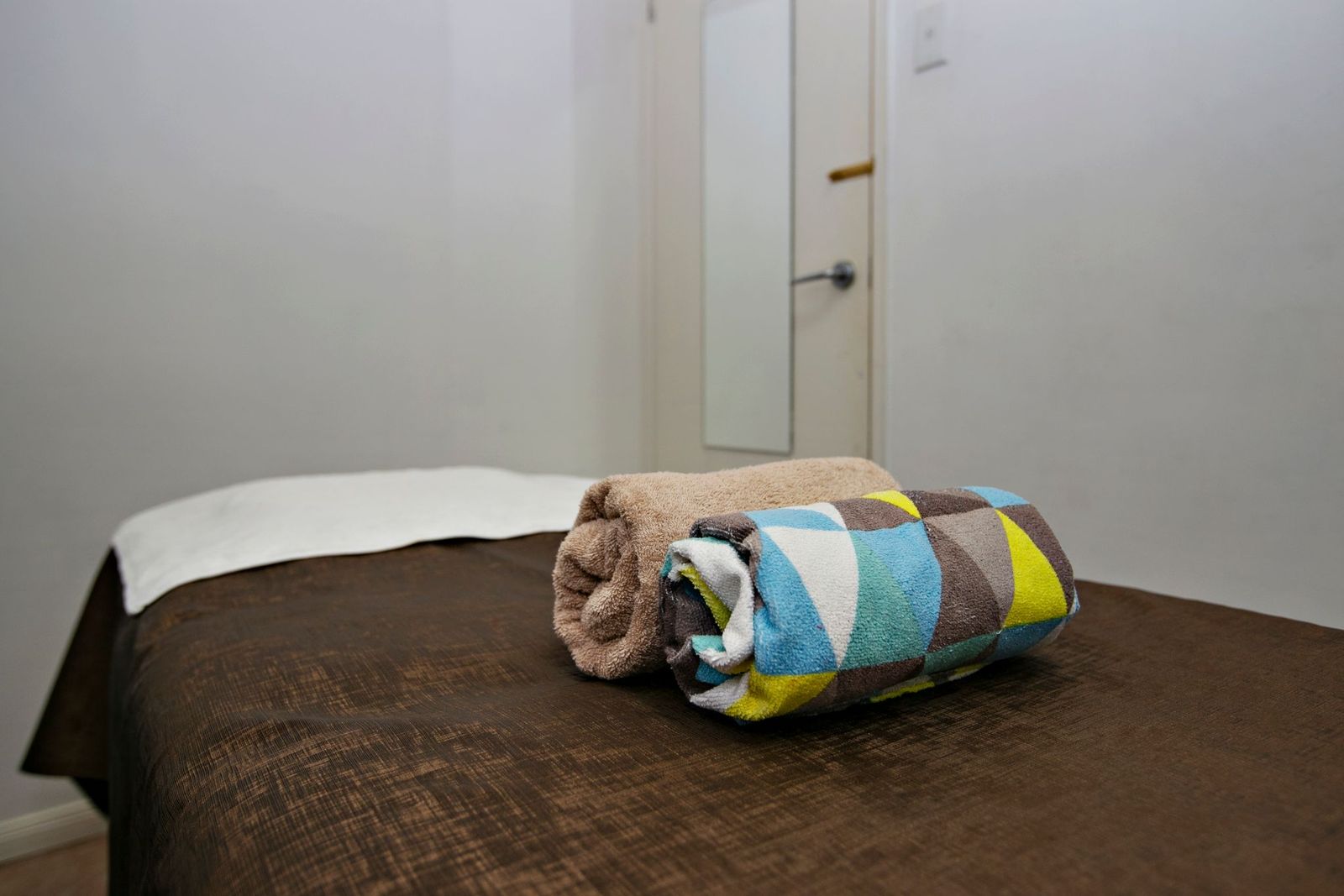 Even Eyebrows and Beauty Bar image 9