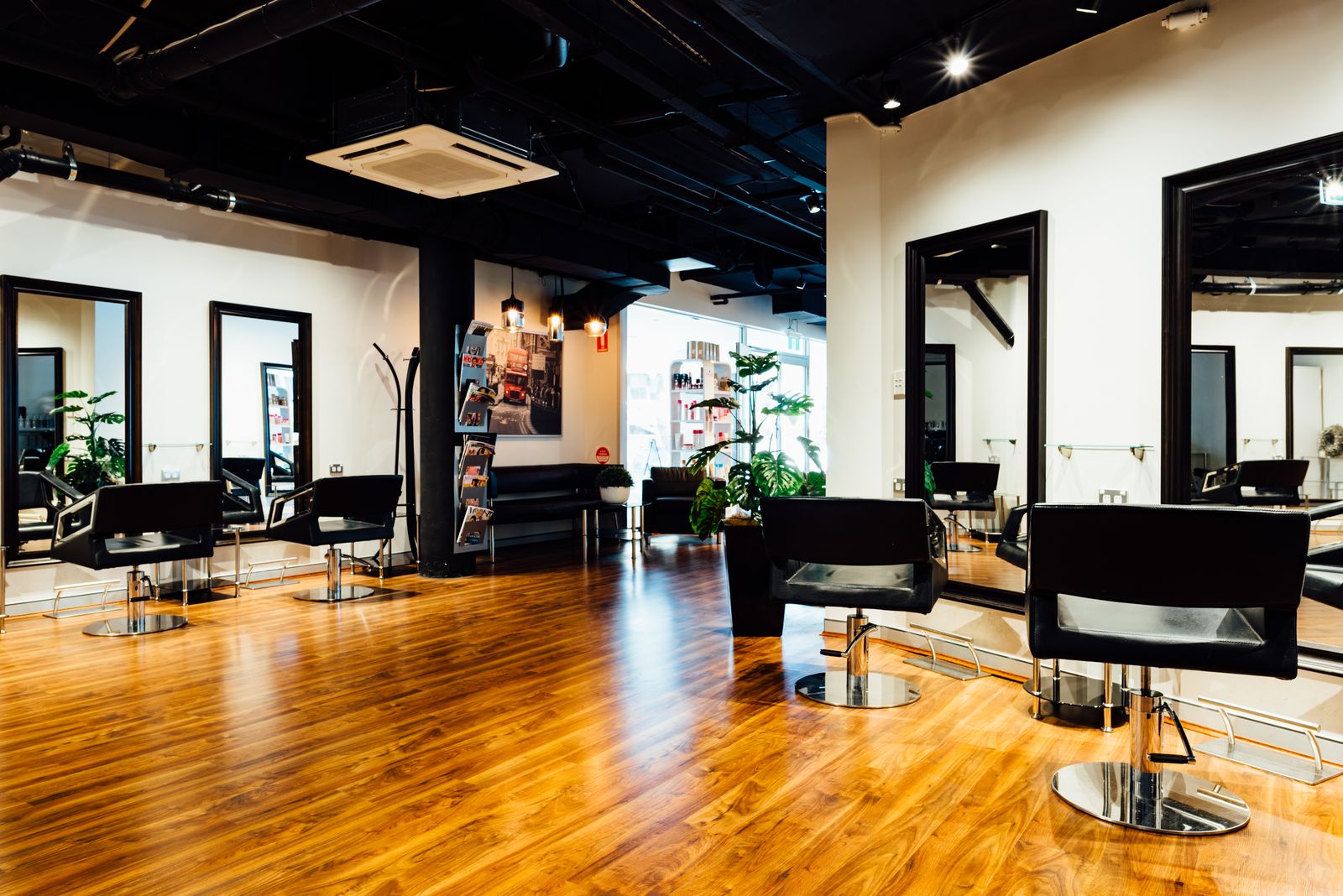 OZ10 Hair Design image 2