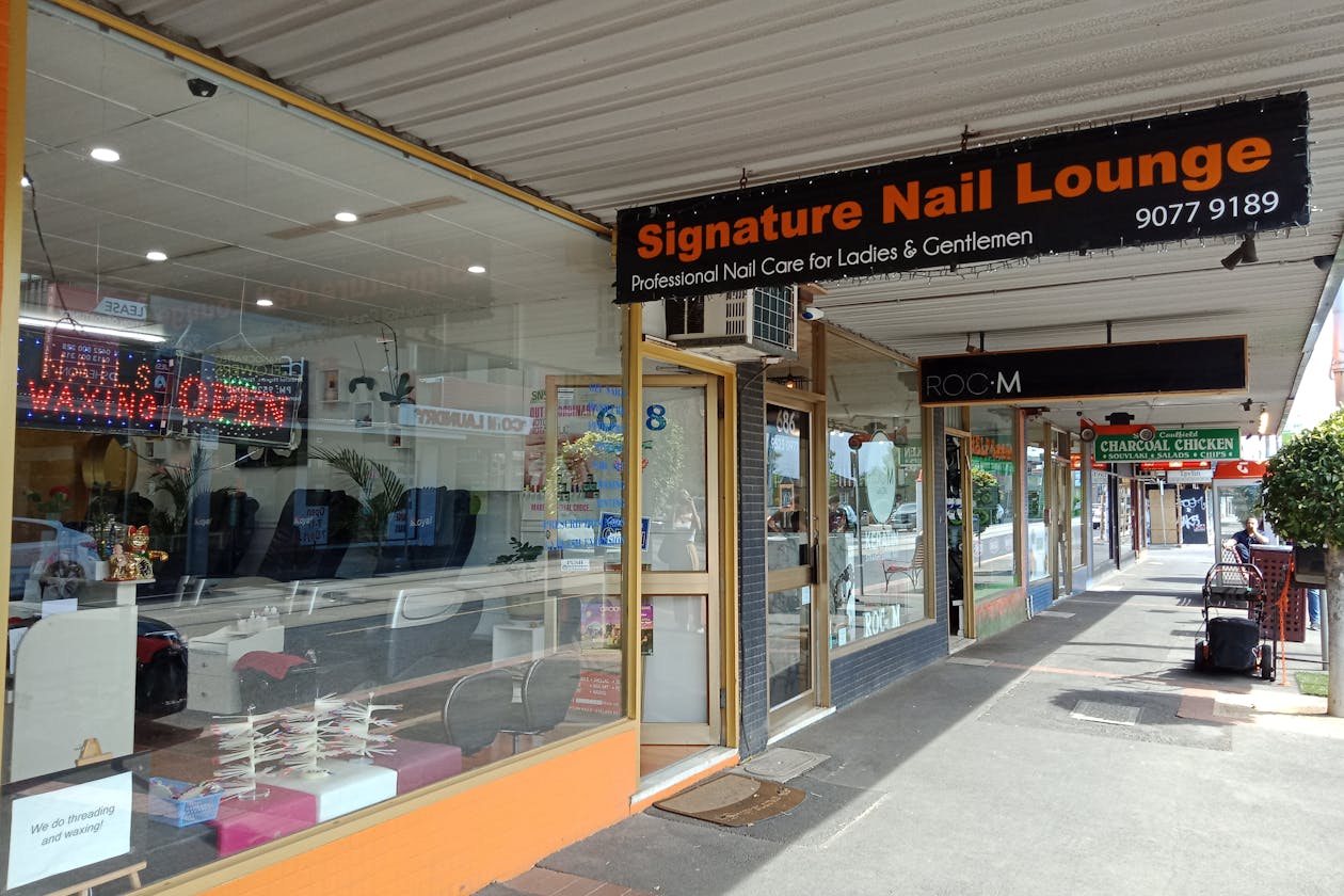 Signature Nail Lounge