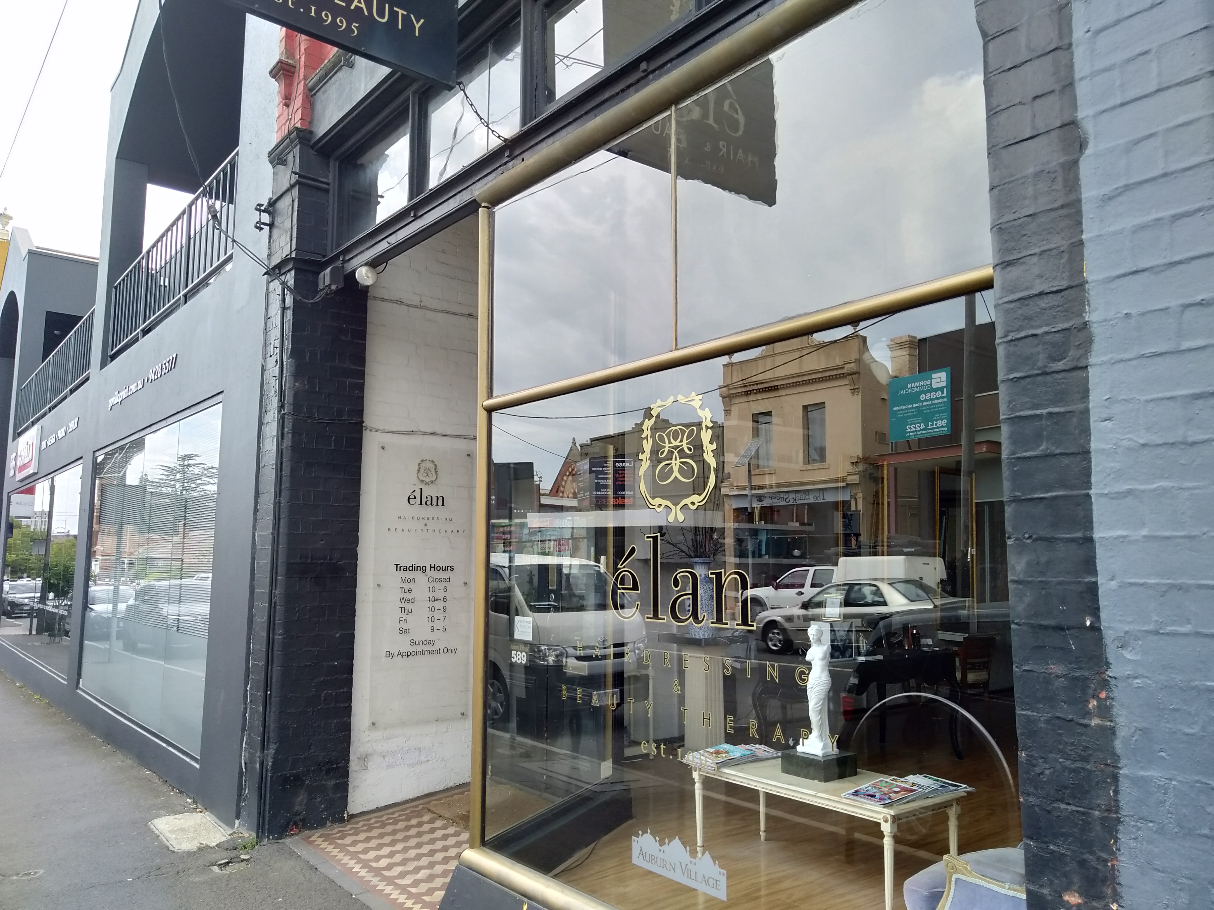 Elan Hairdressing image 3