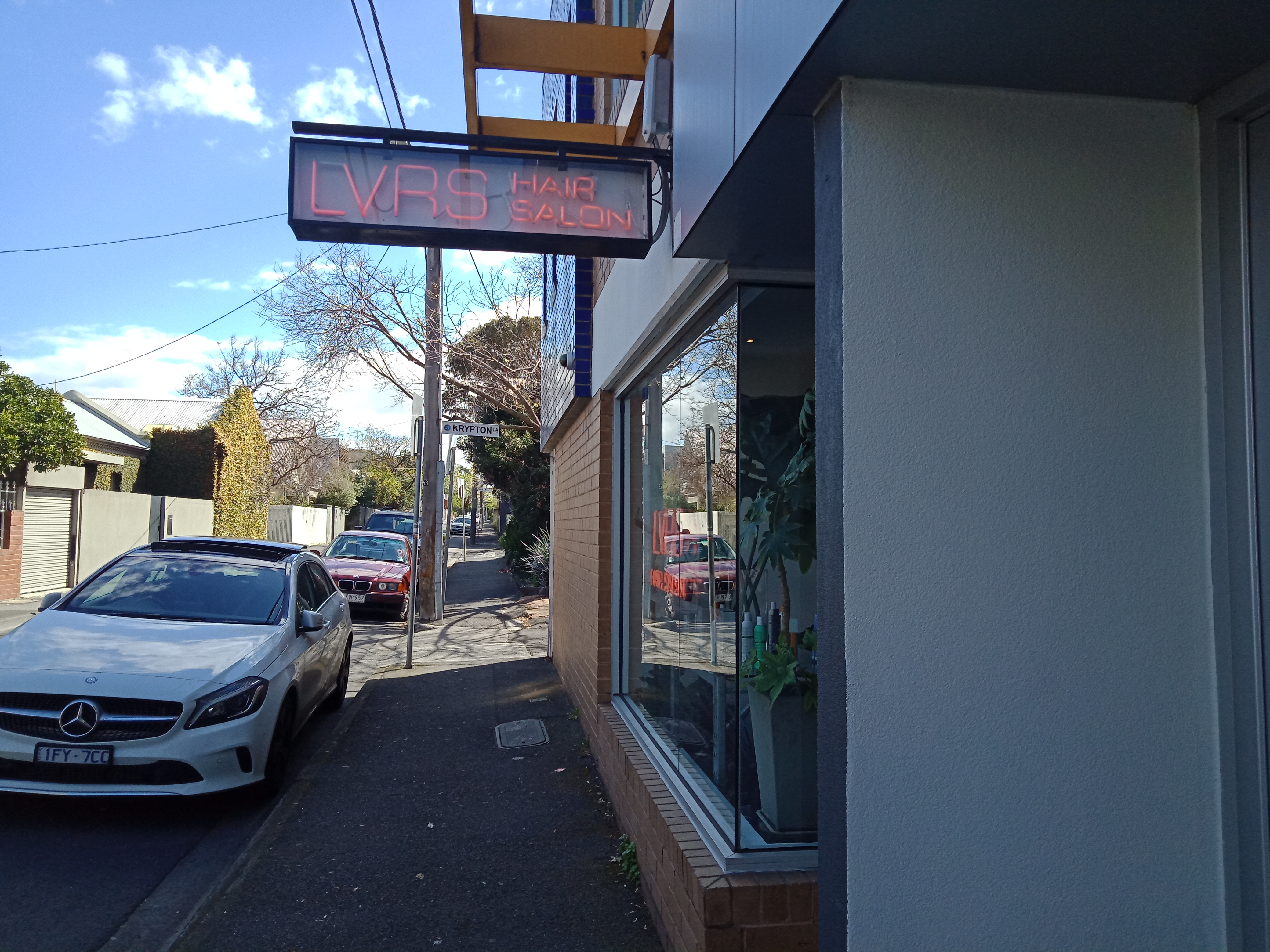 LVRS Hair Salon image 3