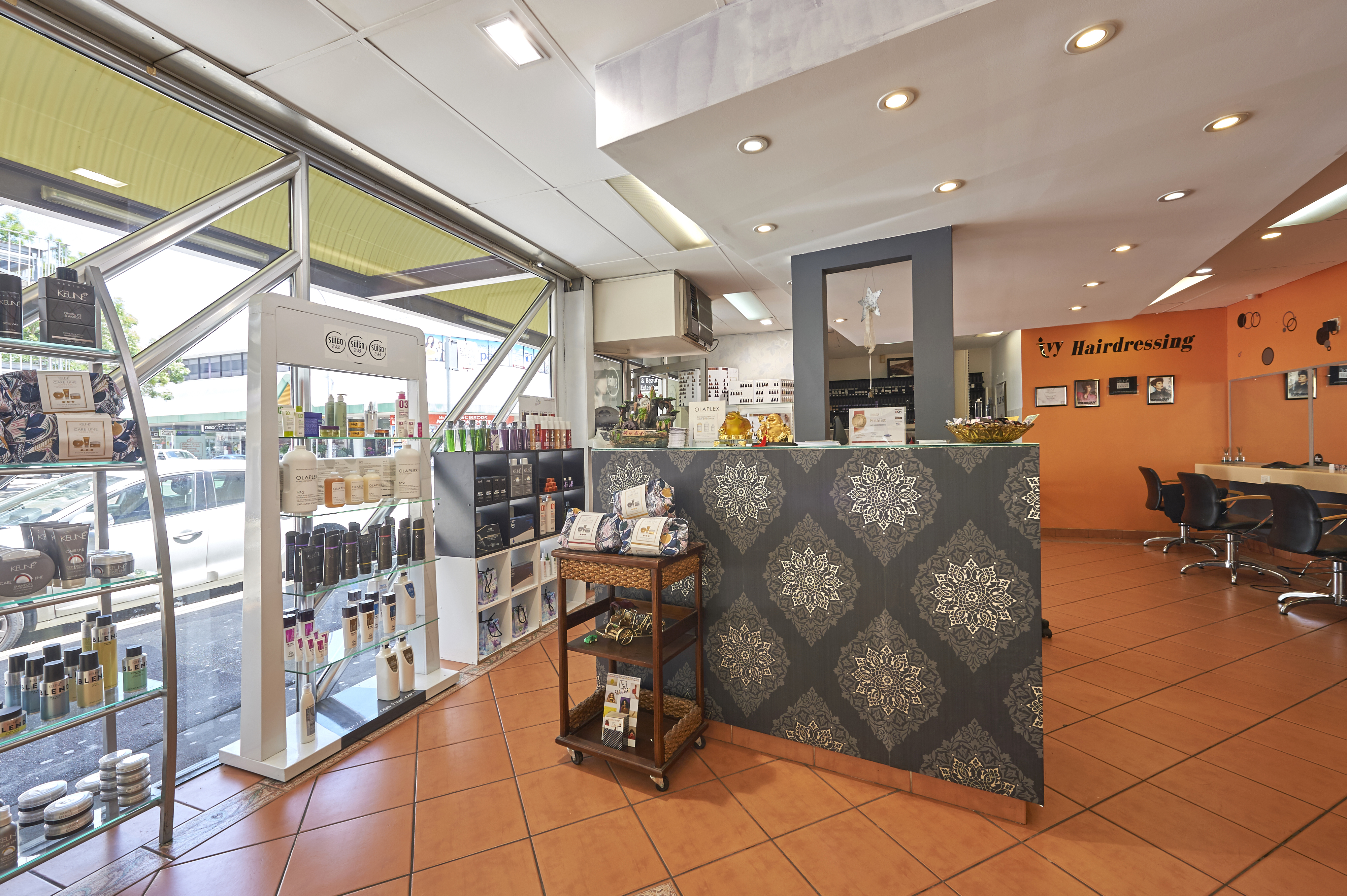 Ivy Hairdressing & Beauty Salon image 2