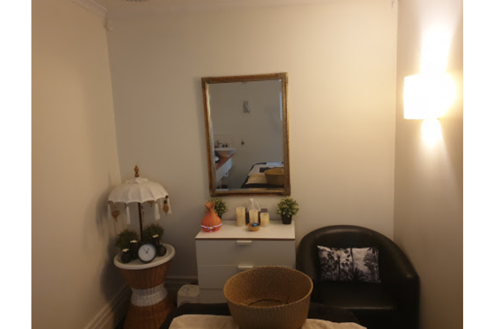 Balinese Therapeutic Massage and Facial image 3