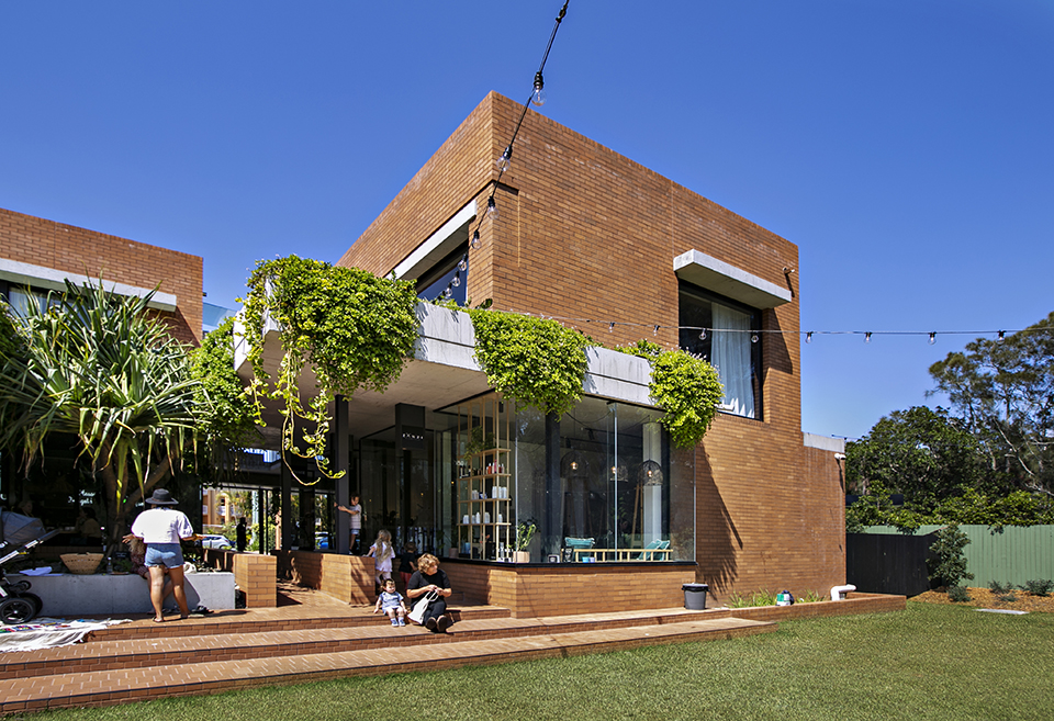 Zanzi Hairdressing image 20