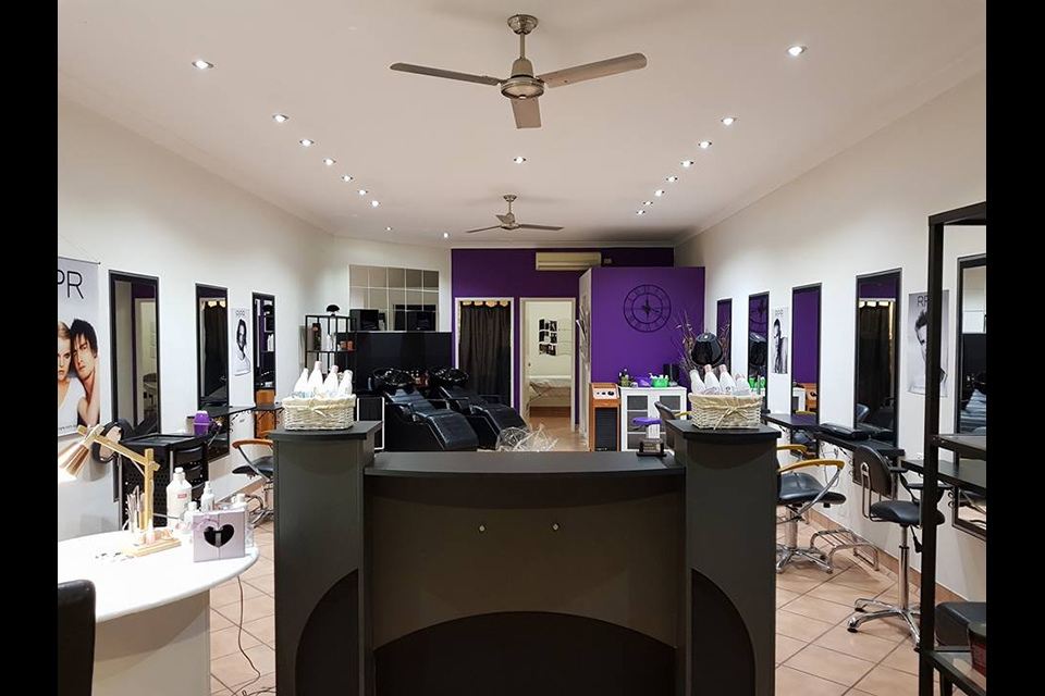 Jewels Beauty & Hair Oxenford Haircut and Hairdressing Hair