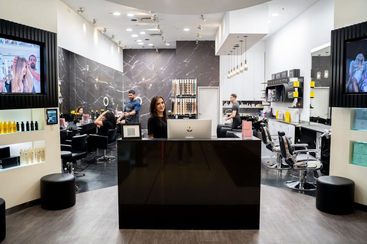 Hair Extensions & Colour Bar