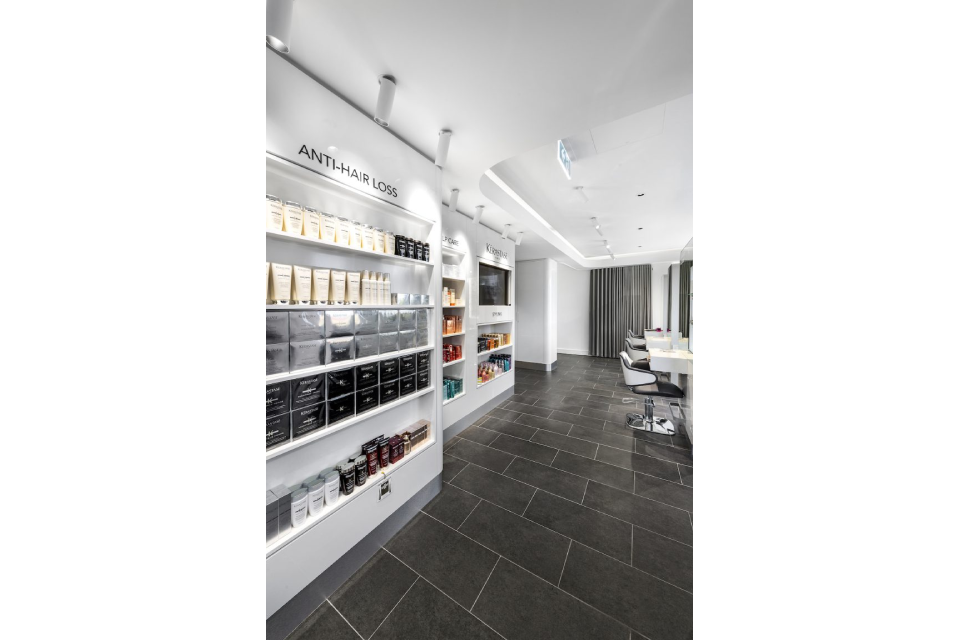 Dare 2 Hair Studio image 2