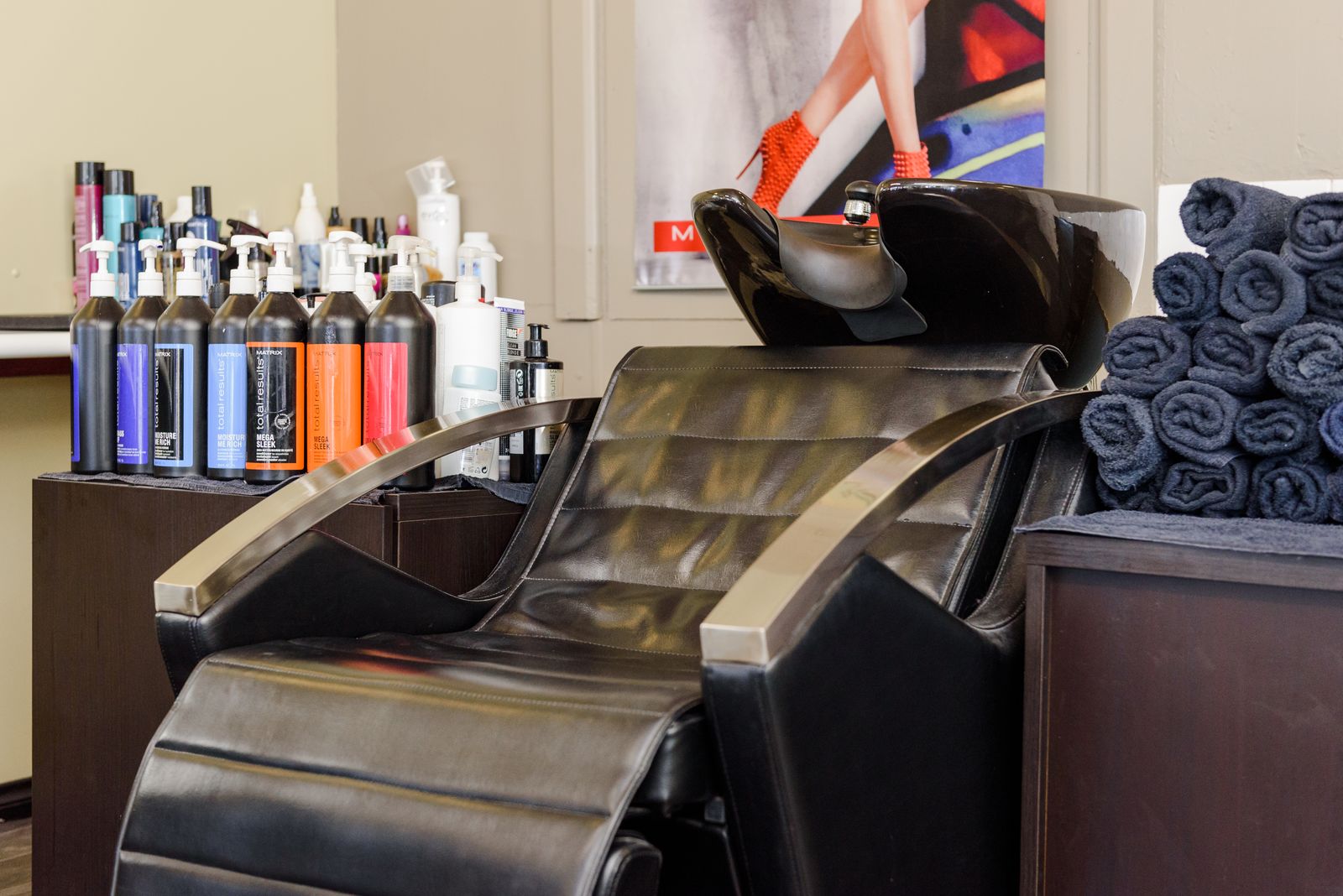 Jovana Hair Studio image 5