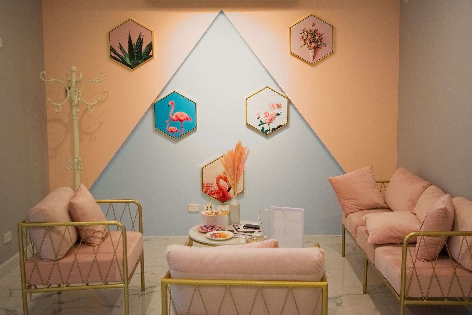 The Gratia's Beauty - Melbourne image 8