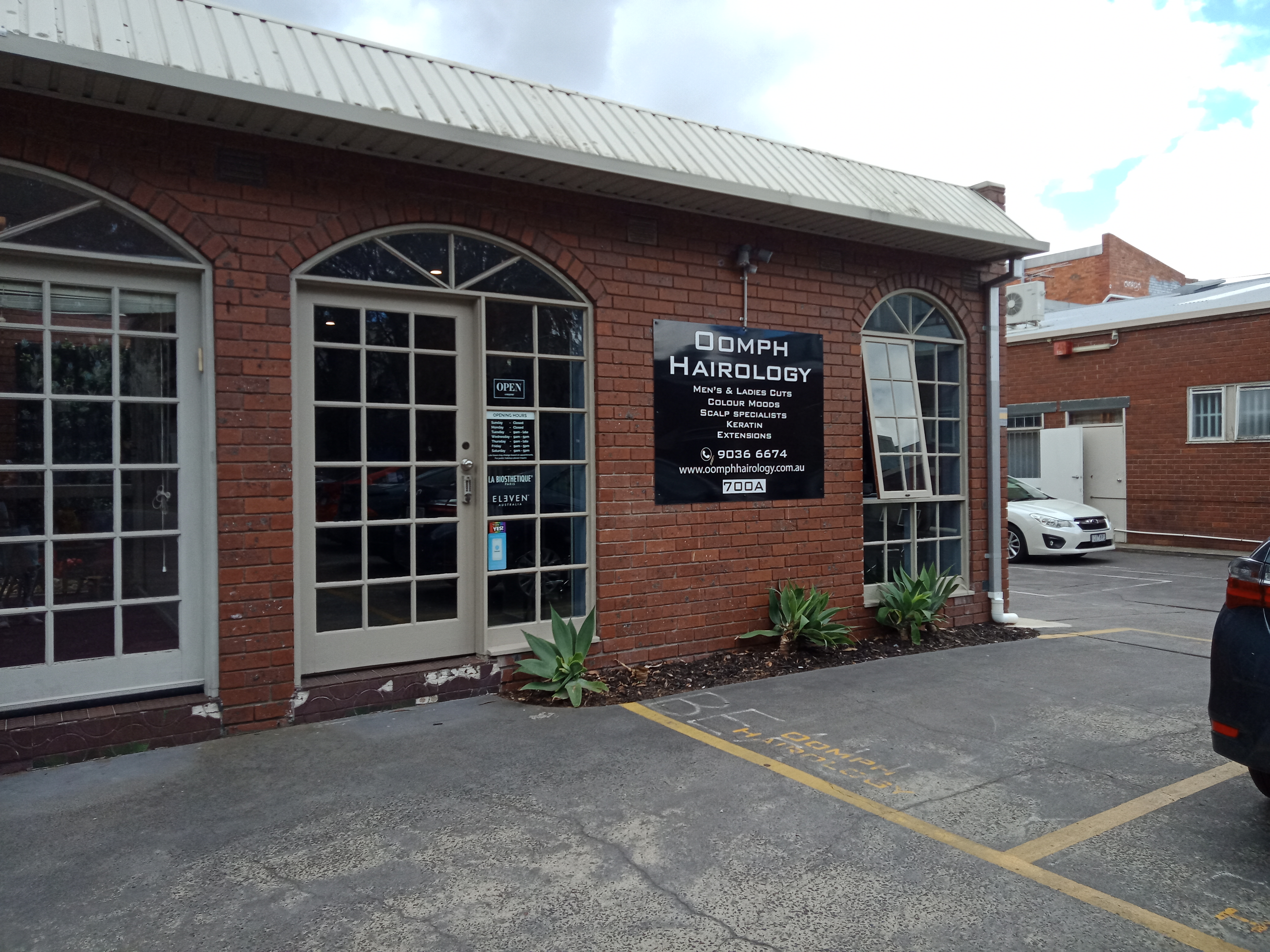 Oomph Hairology image 2