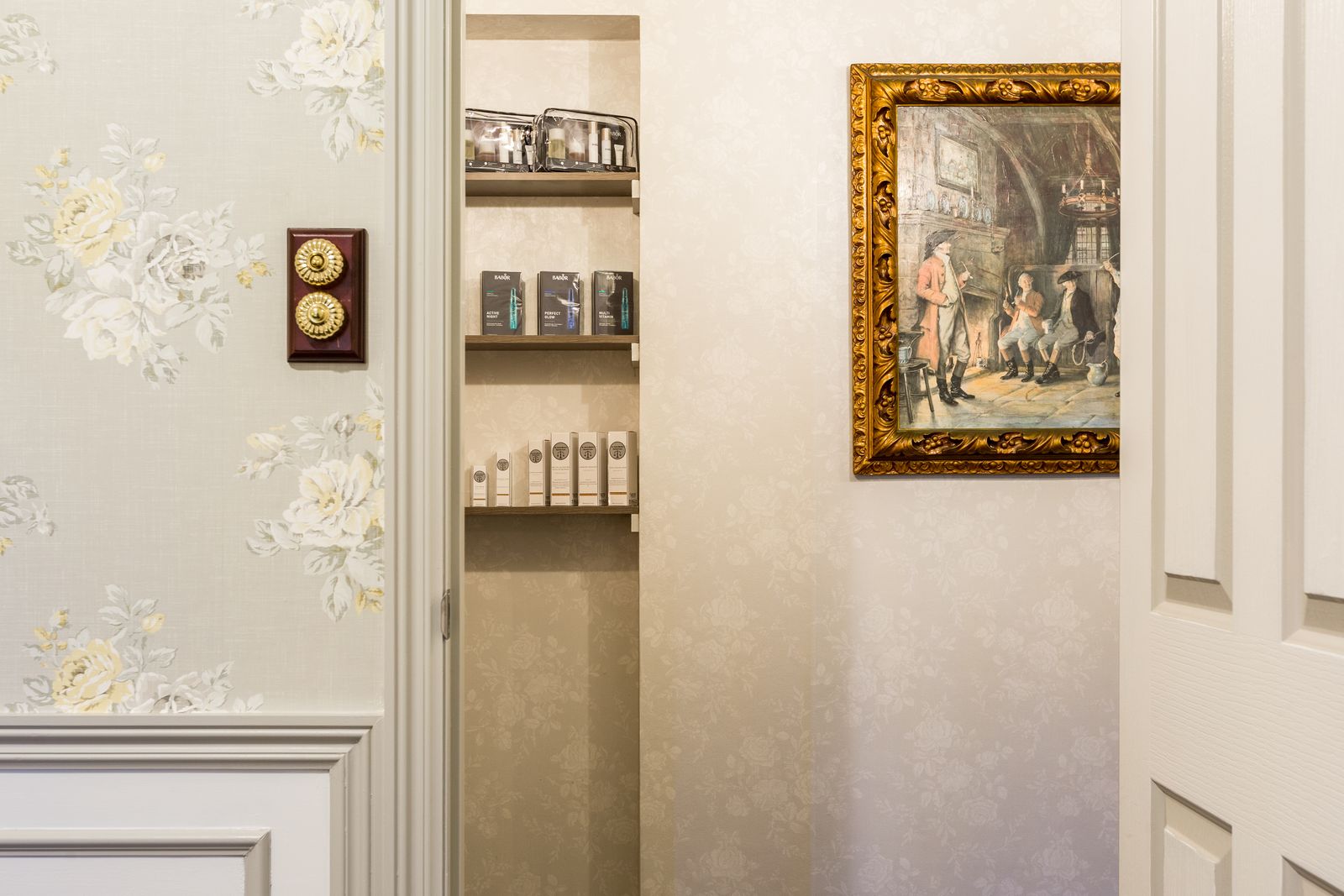 Serendipity Miss Beauty - Sir Stamford Hotel image 14