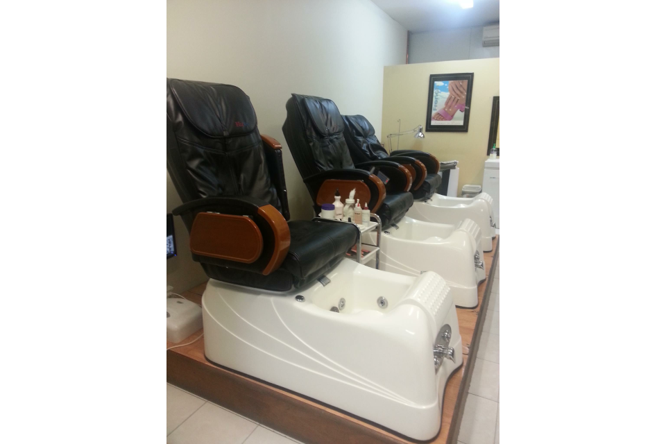 Venetian Nails image 4