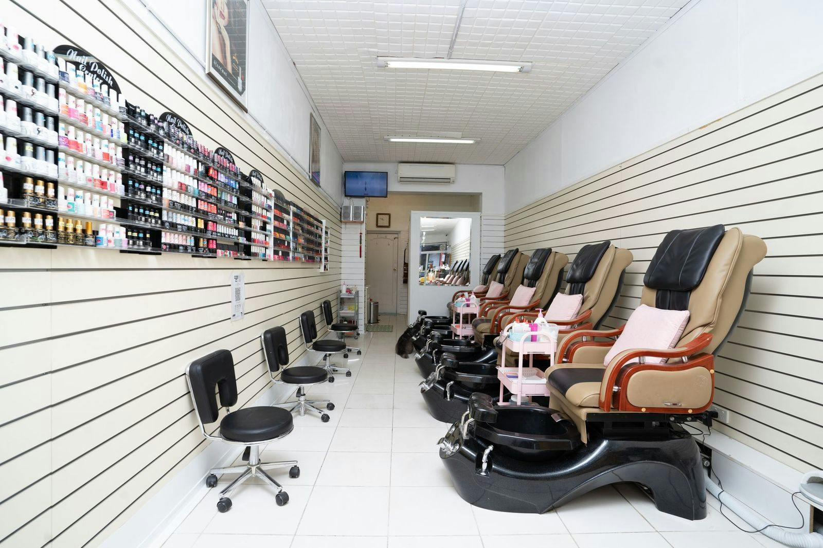 Natro Nails South Yarra Nails Book Online Bookwell