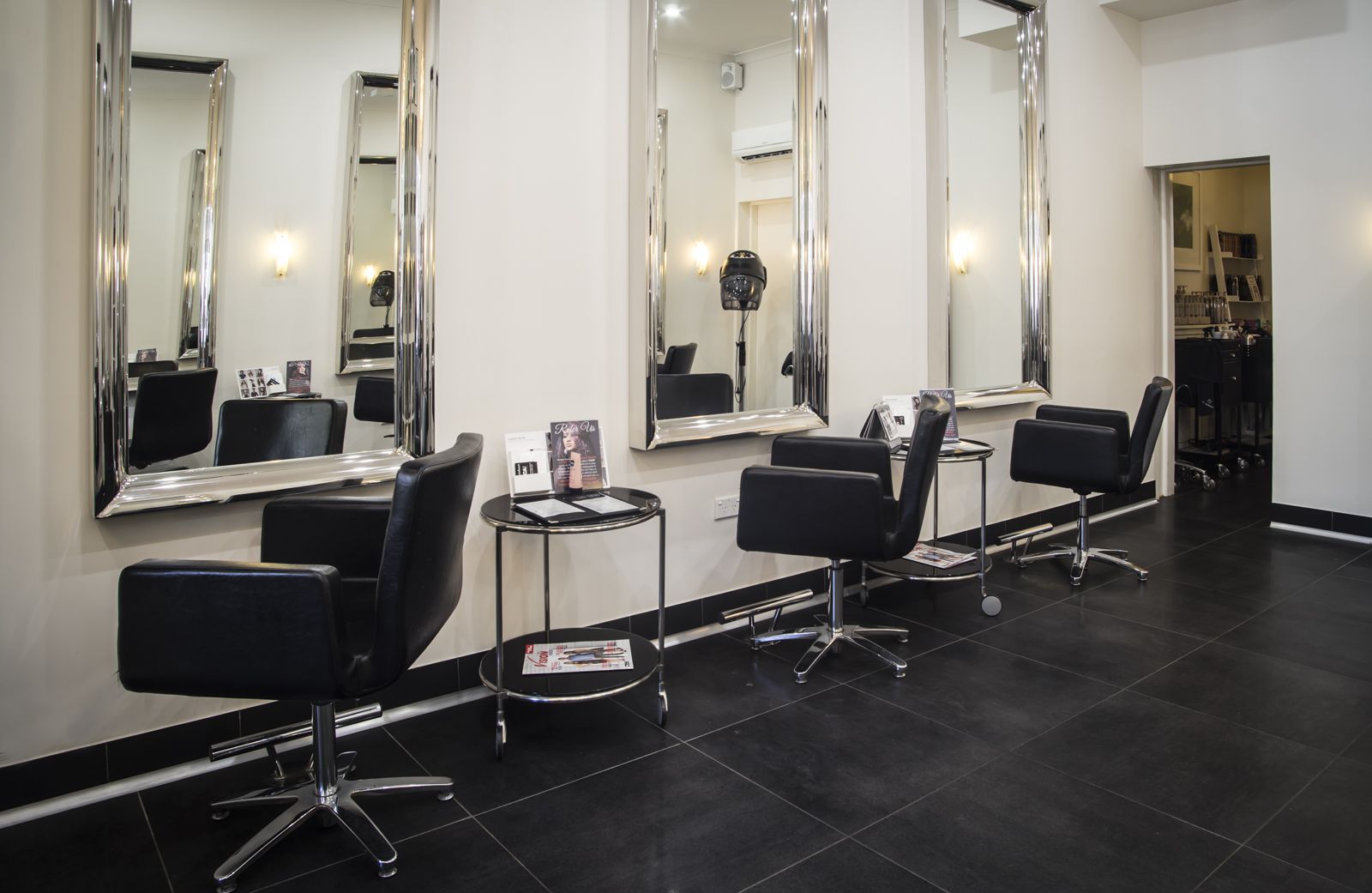 La Unica Salon image 2