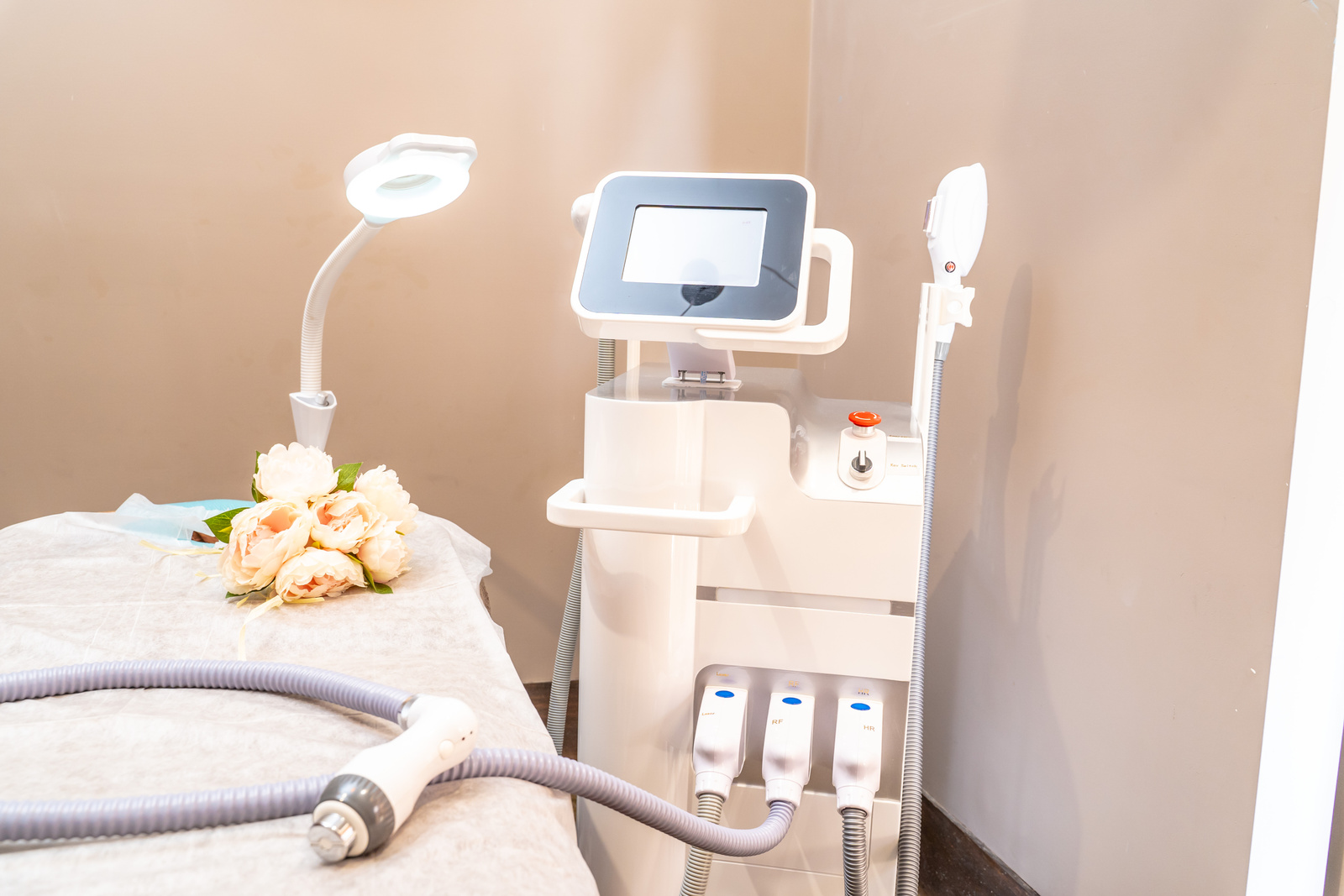 Refresh Massage&Beauty image 2