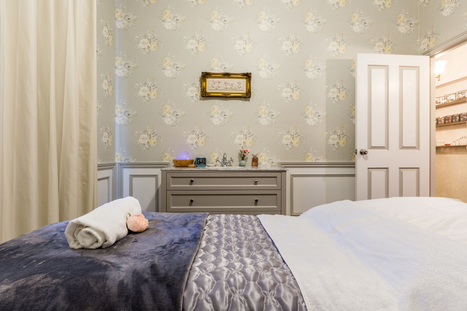 Serendipity Miss Beauty - Sir Stamford Hotel image 3