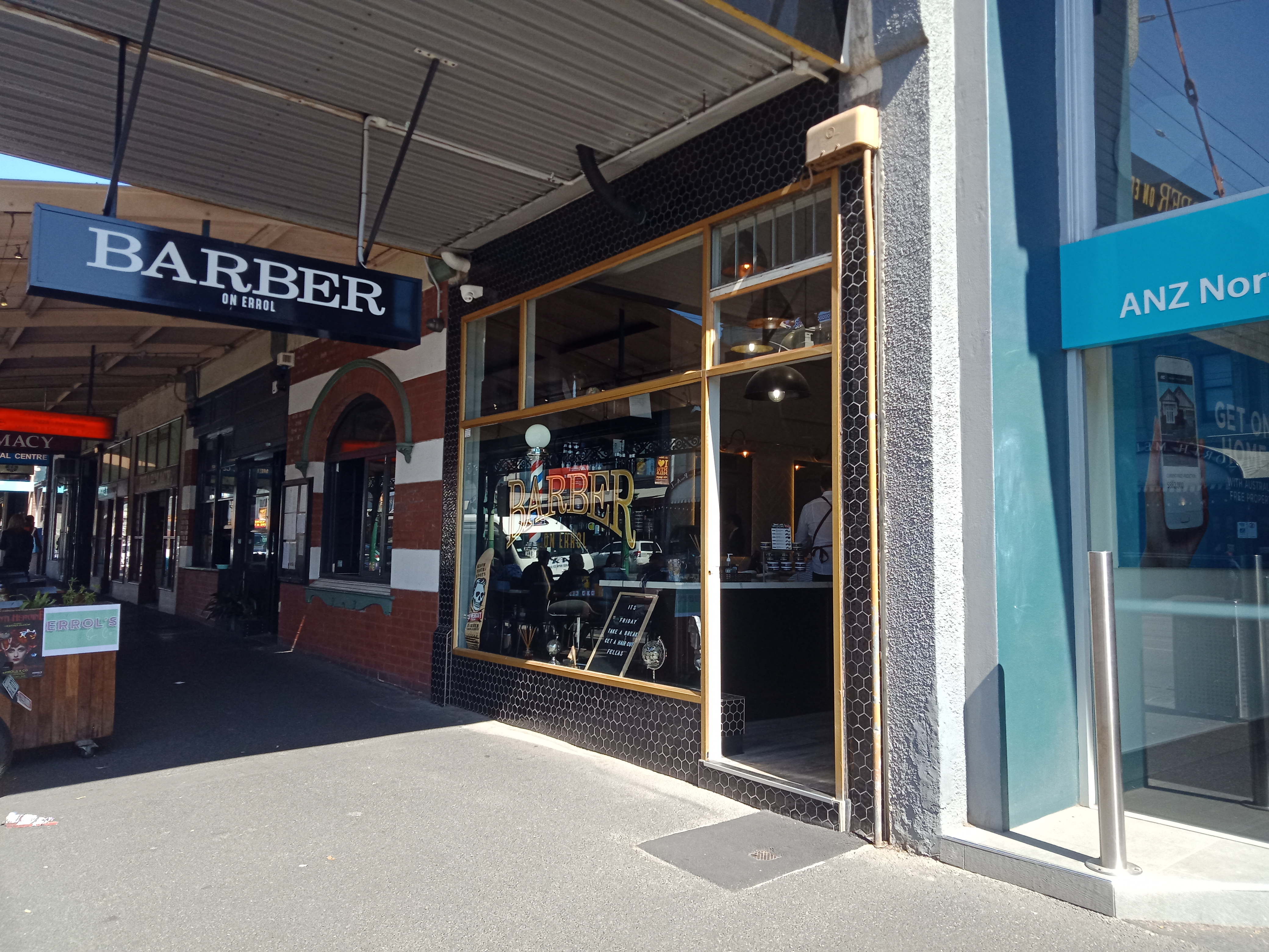 Barber On Errol image 2