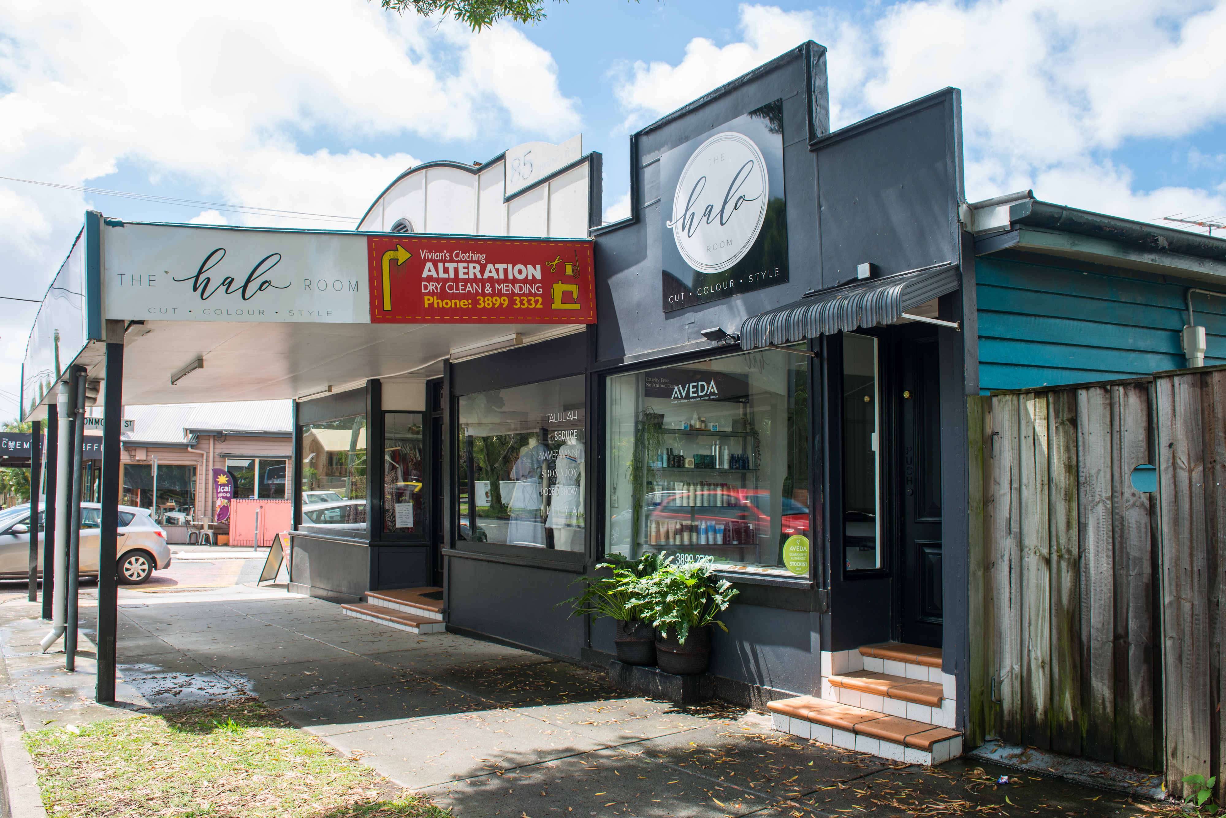 The Halo Room image 18