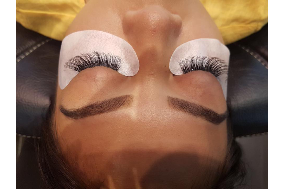 Just Threading Highpoint Maribyrnong Eyes, Brows & Lashes Threading Book Online Bookwell