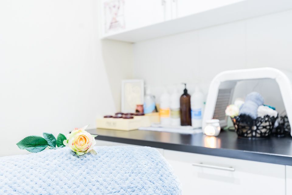 V&M Beauty Bar image 14