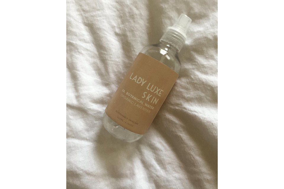 Lady Luxe Skin image 2