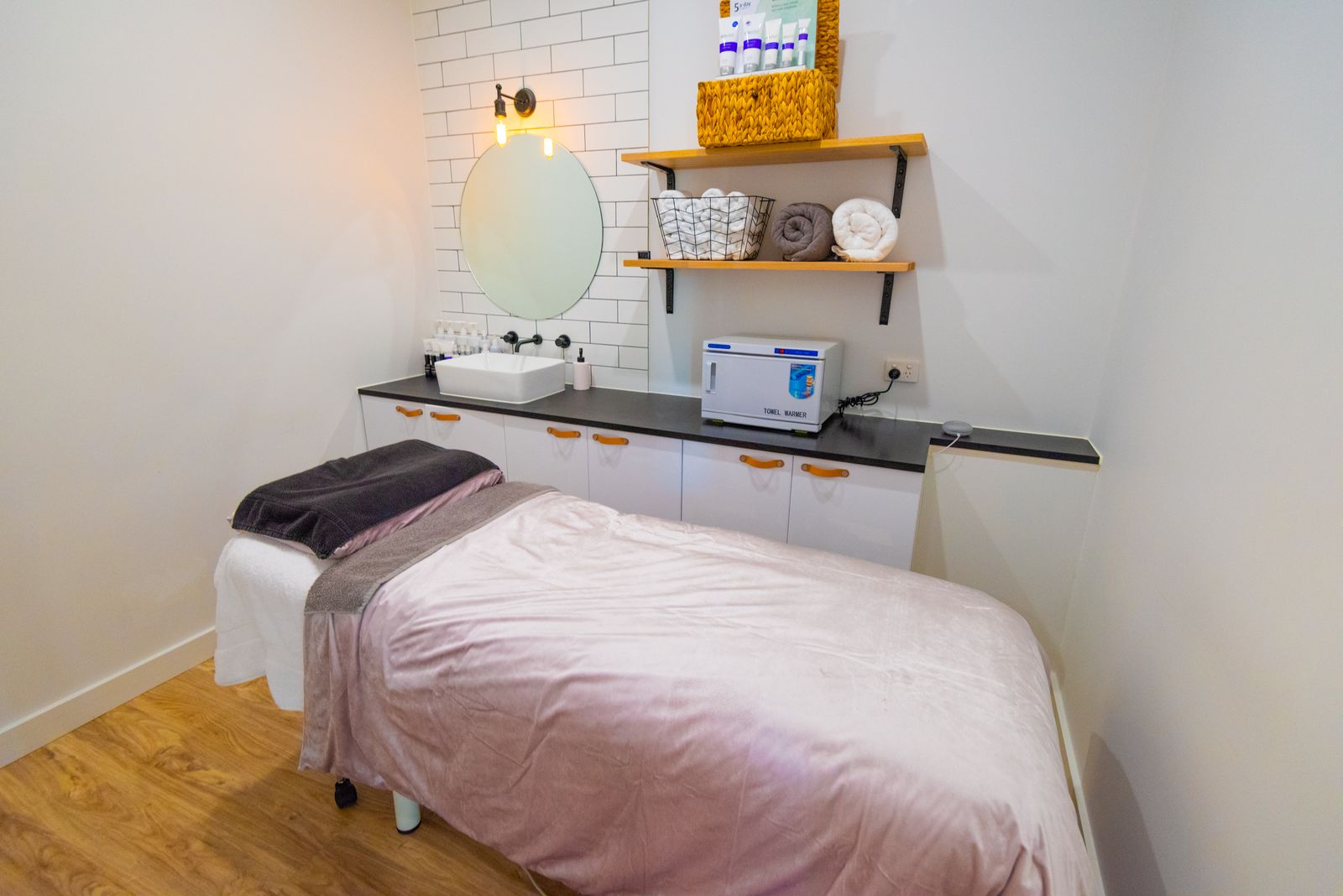 Attitude Massage and Beauty - Cranbourne West image 4