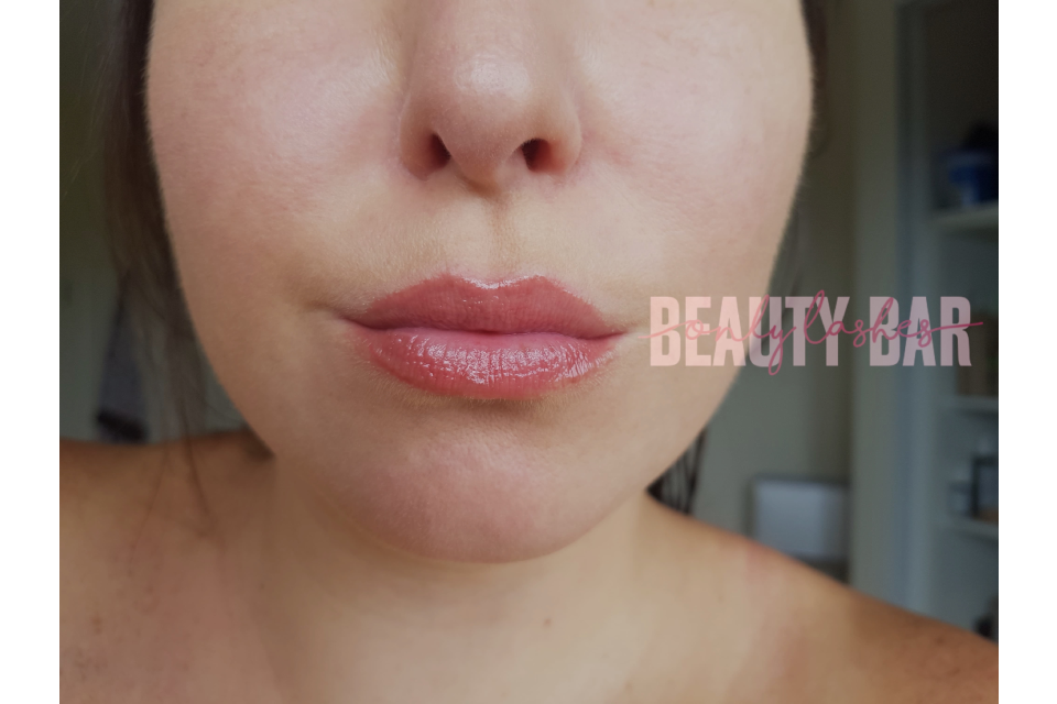 Only Lashes Beauty Bar image 7