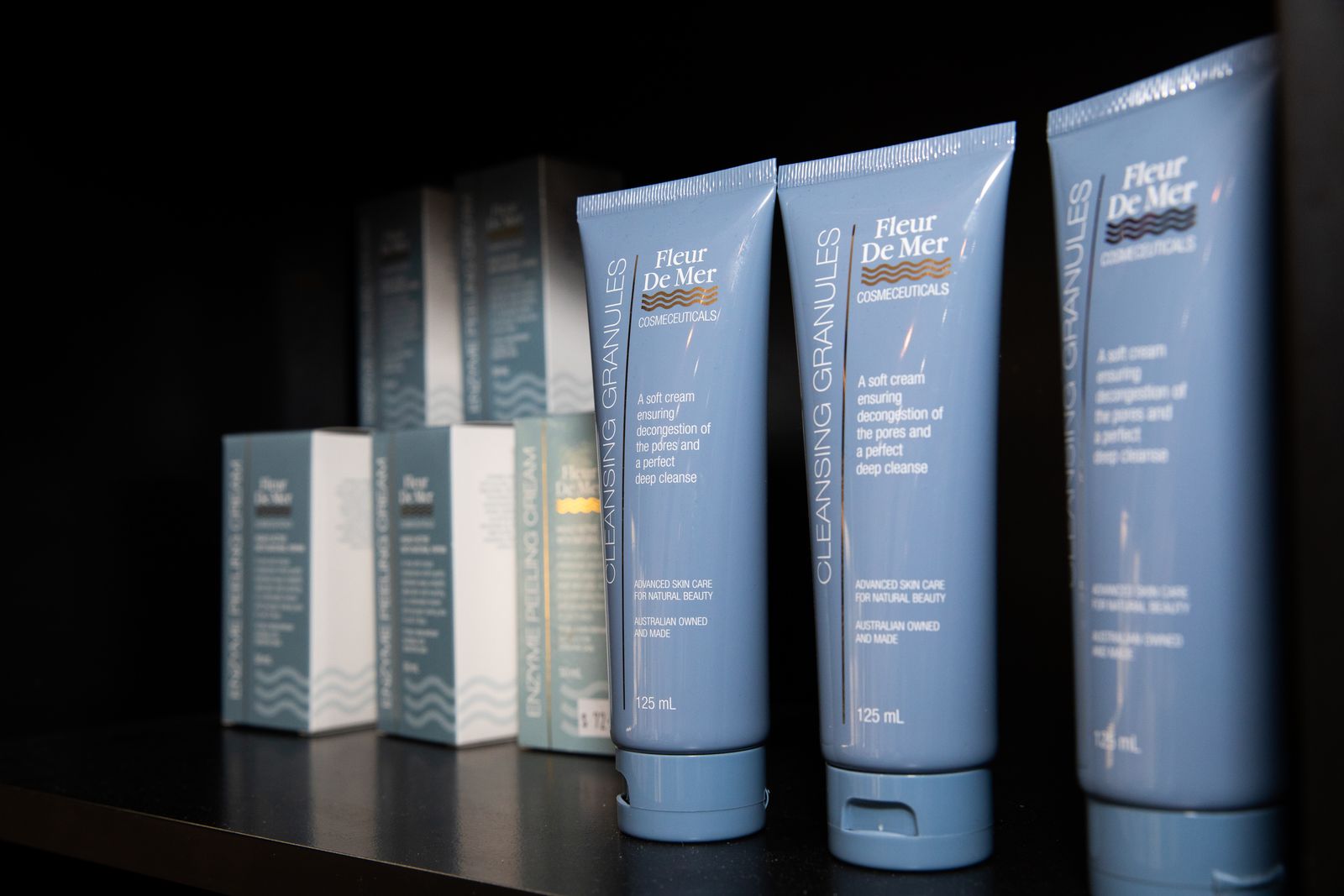 Fashion Hair & Beauty image 18