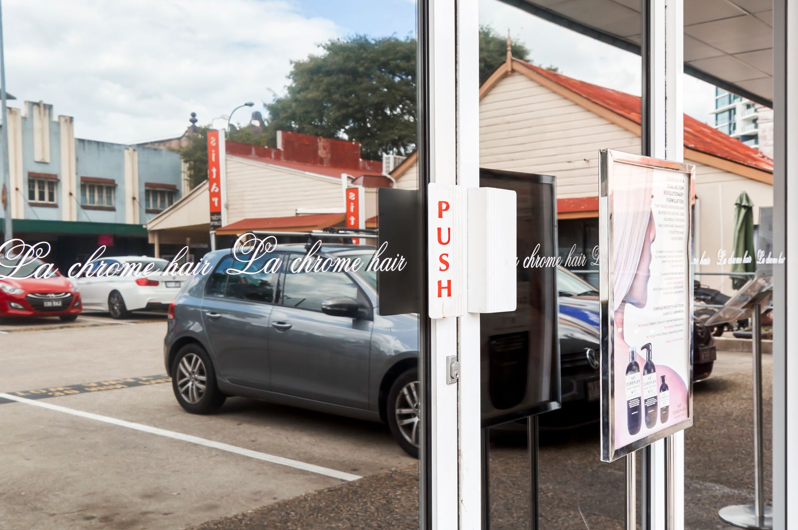 La Chrome Hair image 11