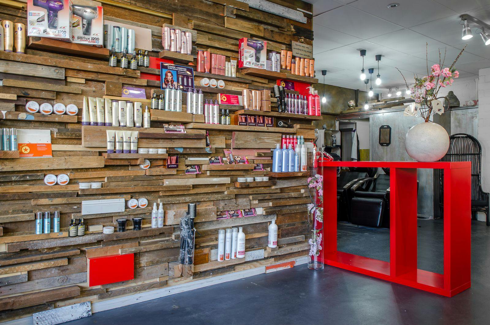 iNG Hair Glebe Haircut and Hairdressing Bookwell