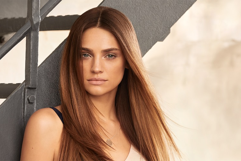 No Loose Ends Hairstyling image 21