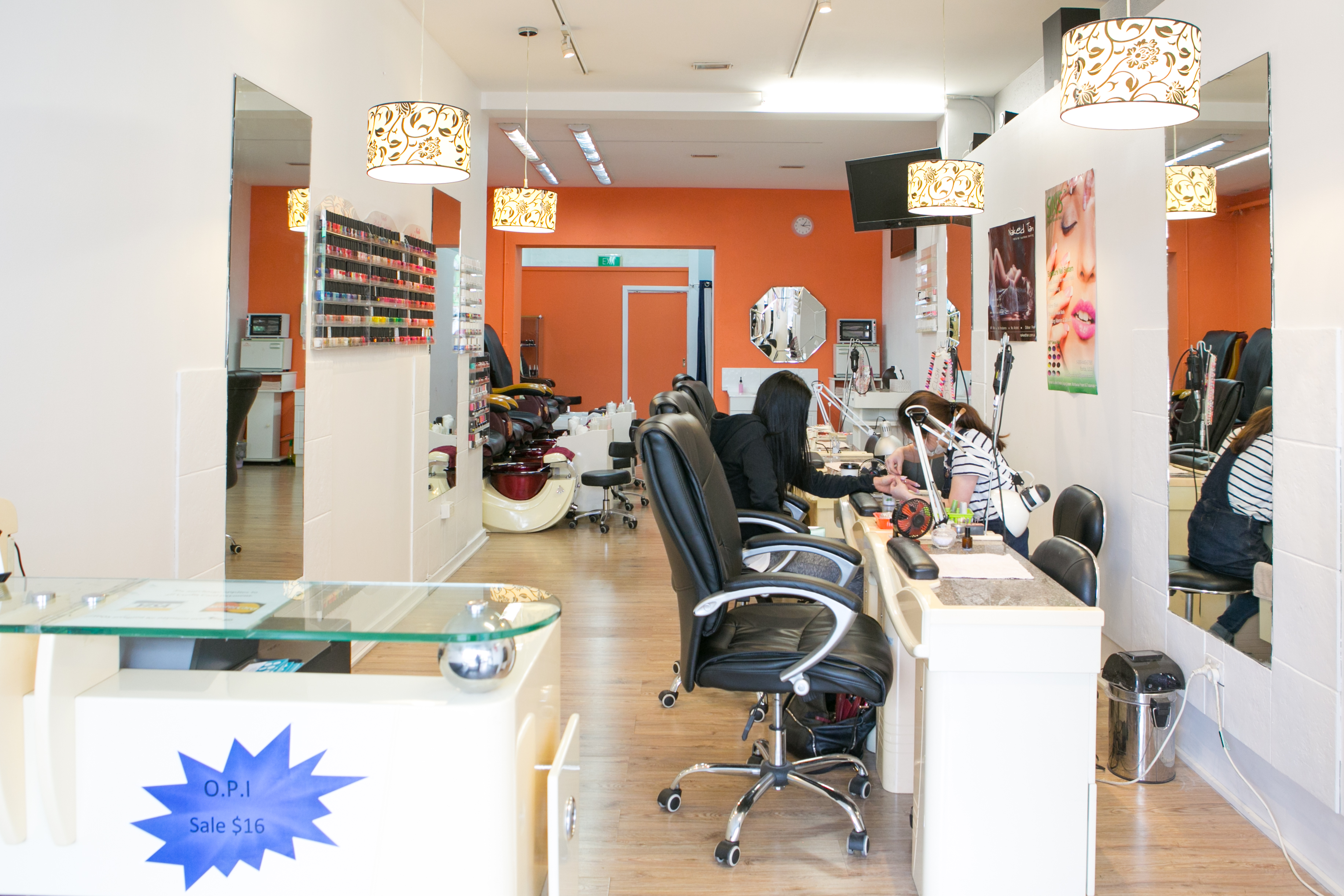 Chapel's Beauty Salon image 5