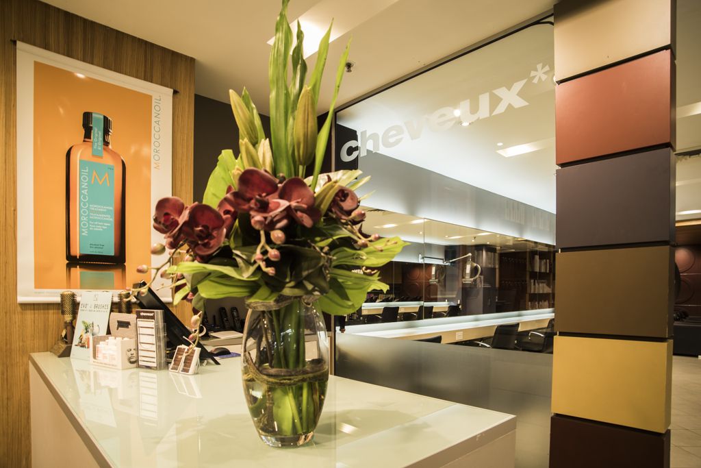 Cheveux Haircutters image 6